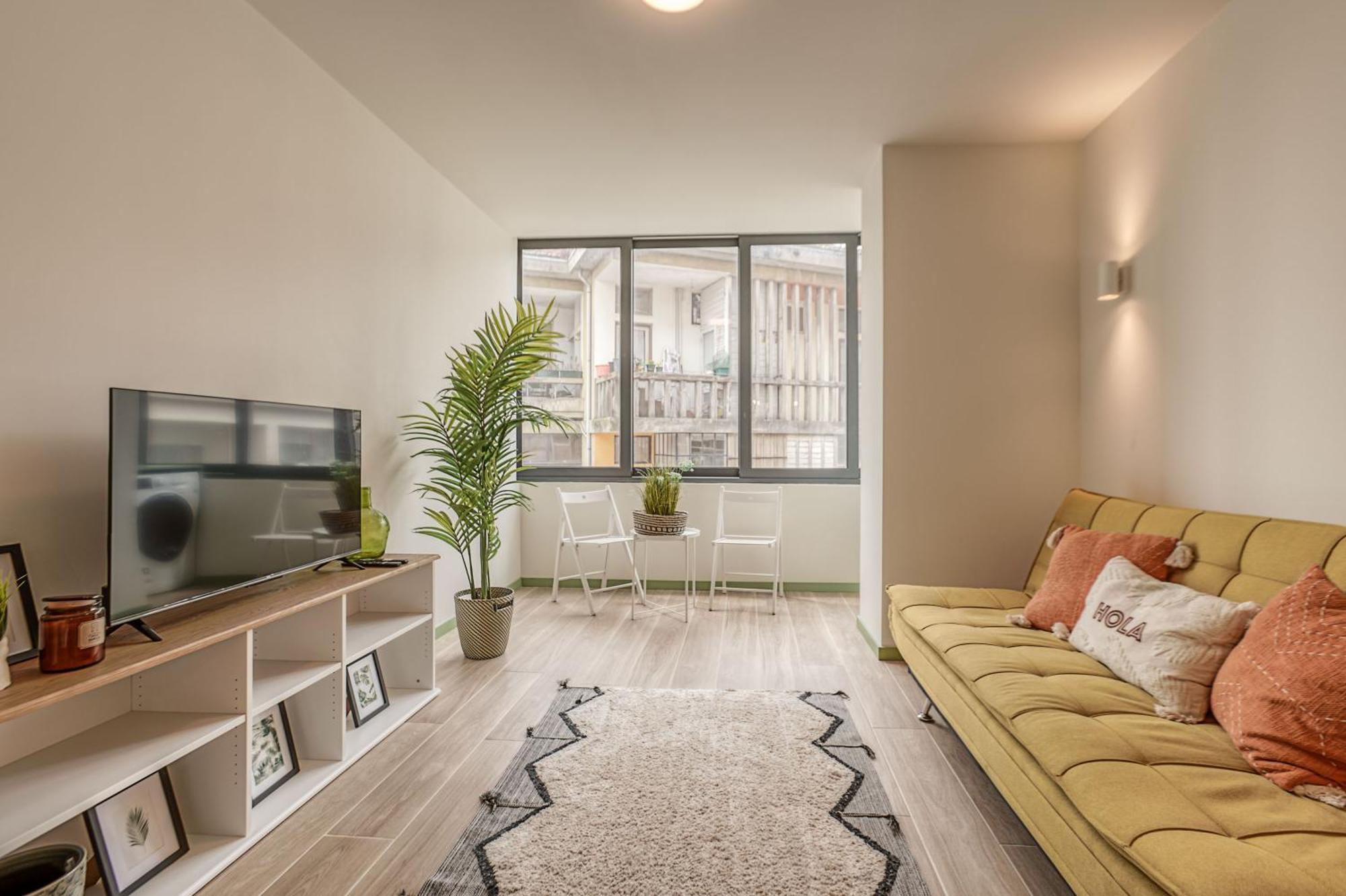 Travel And Live Apartment *