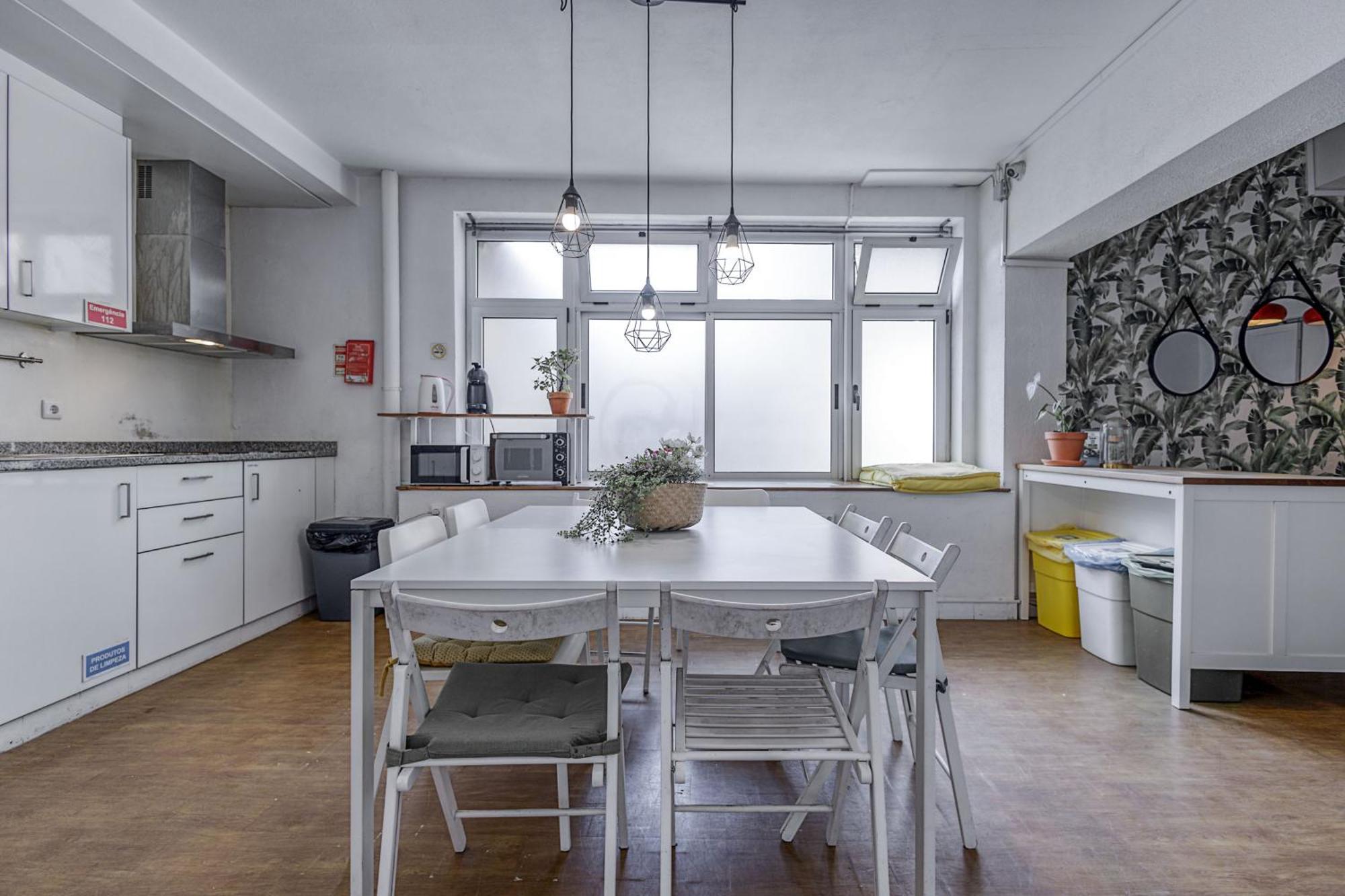 Travel & Live Hostel Porto