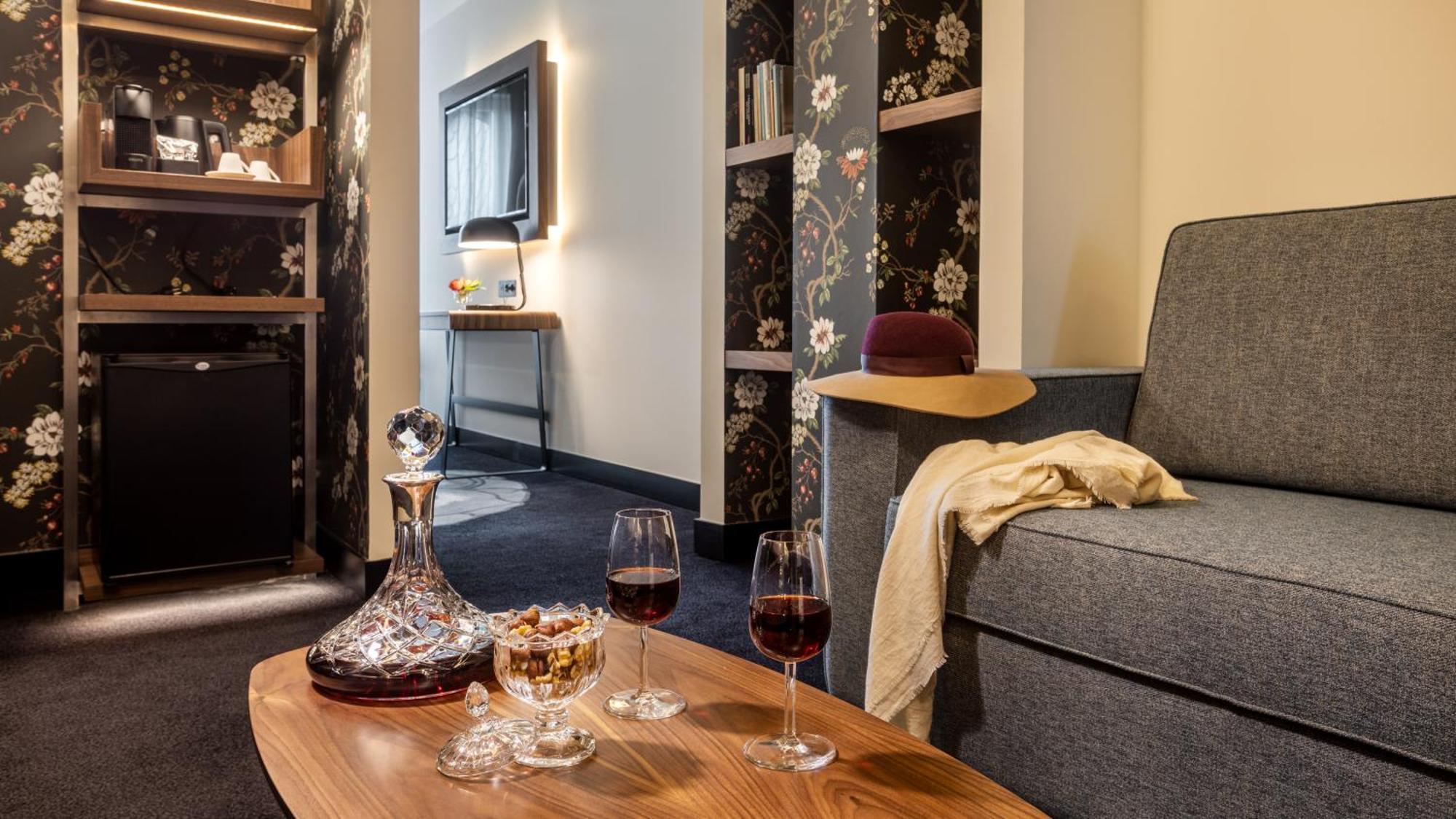 Do - Rua Flores Hotel 4*