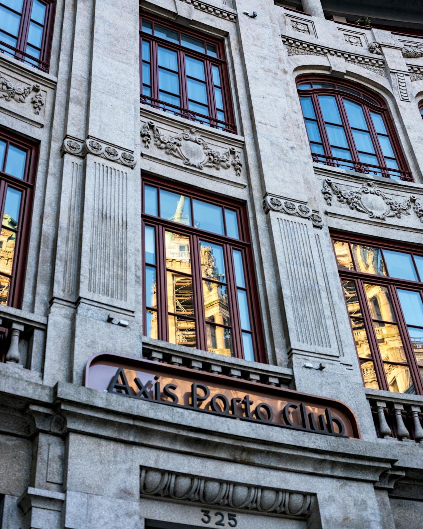 Axis Club Aliados Hotel 4*
