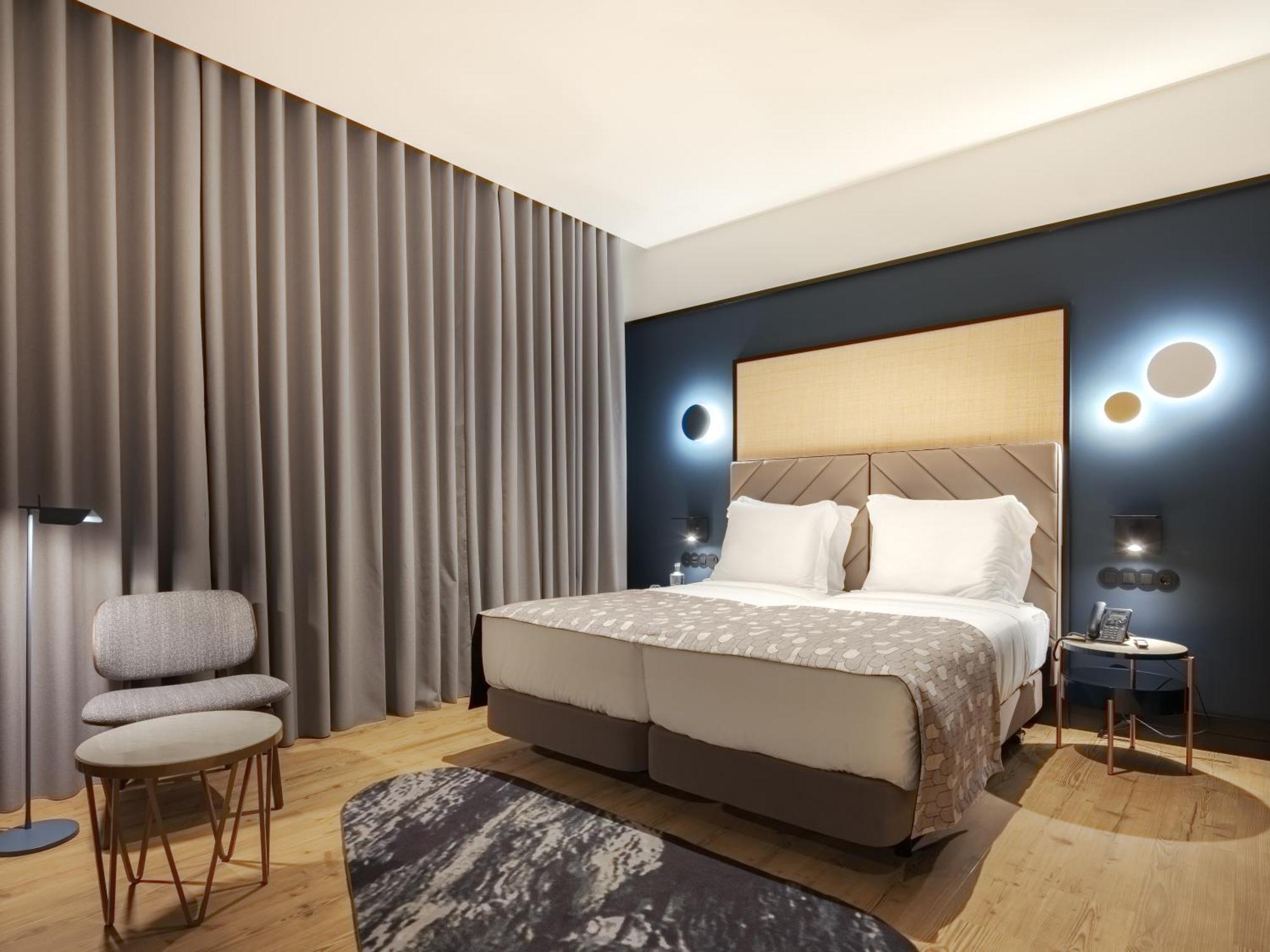 Hotel Axis Club Aliados