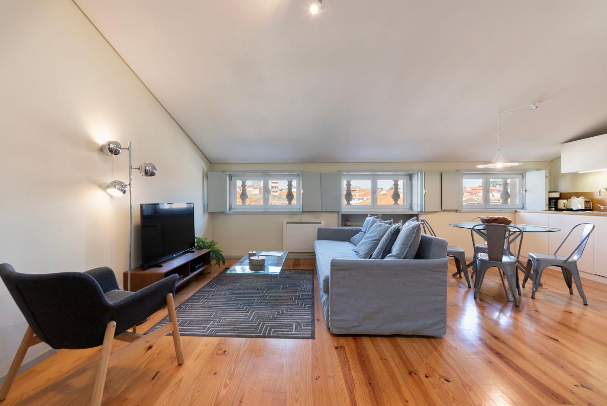 Historic Charm Apartment *