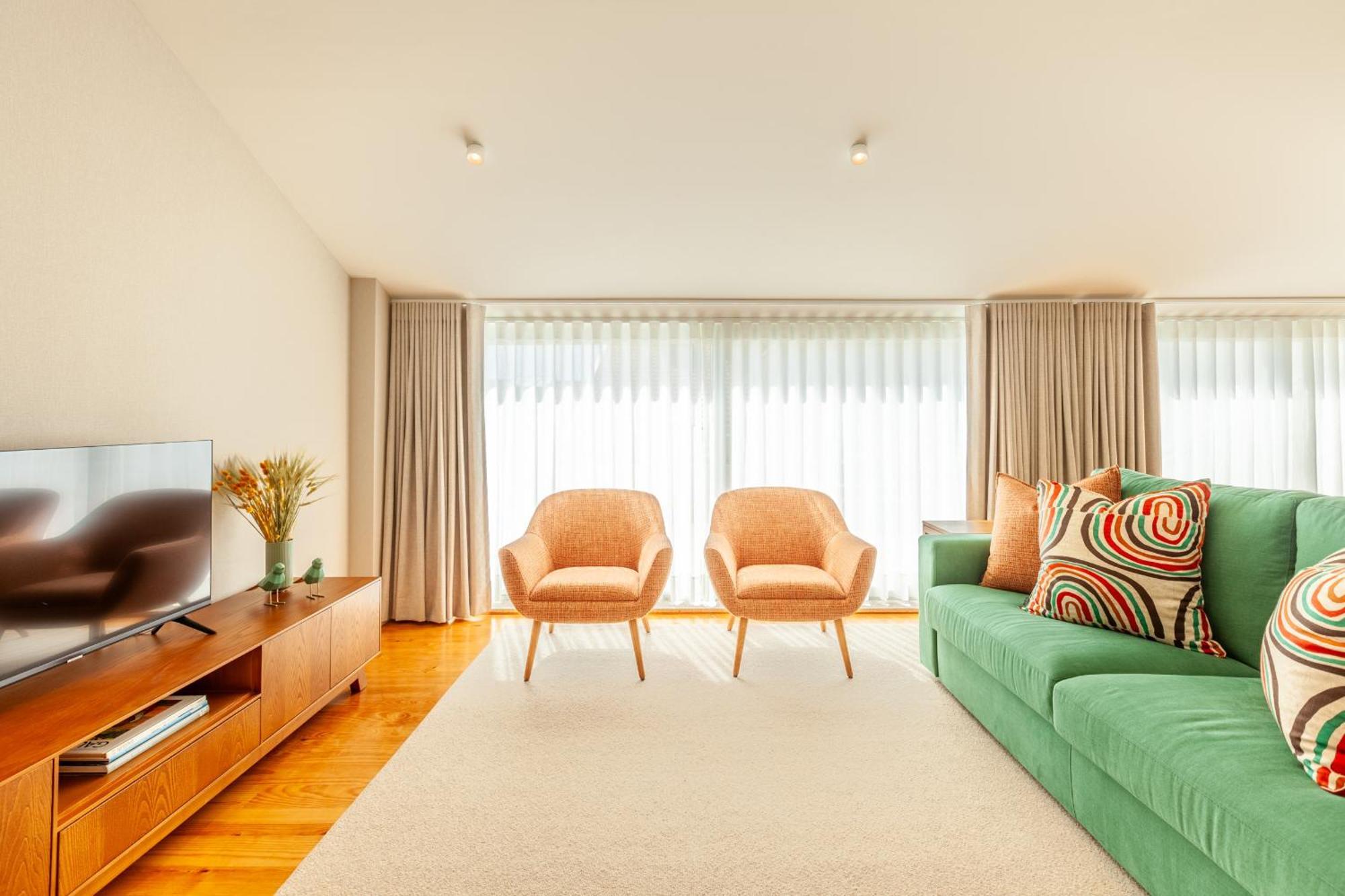 Apartment Savvy *