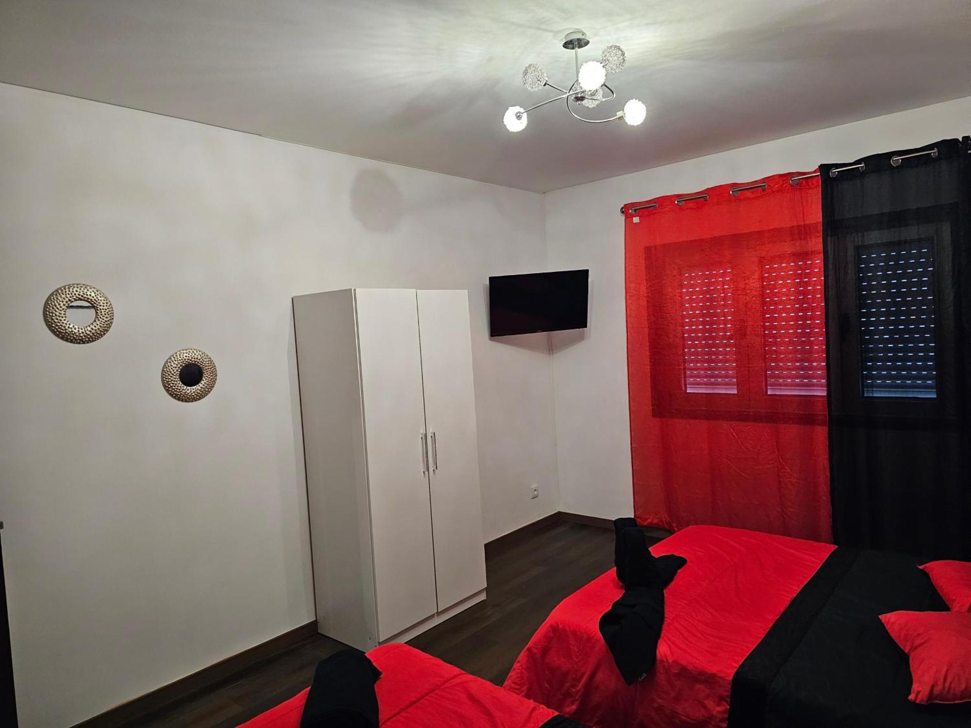Reis Apartment