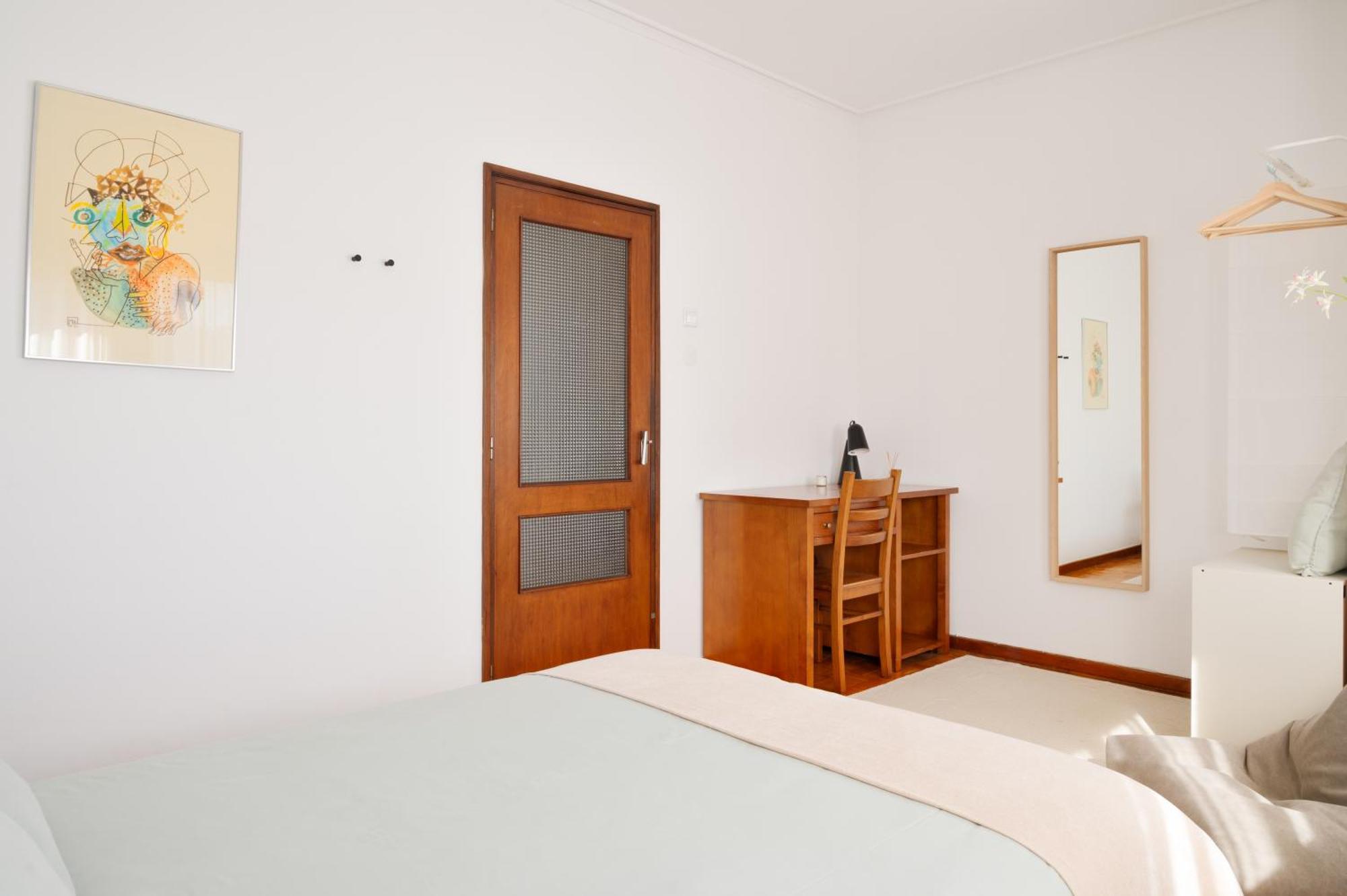 Praça Da República - 2 Bedroom 3rd Floor Flat