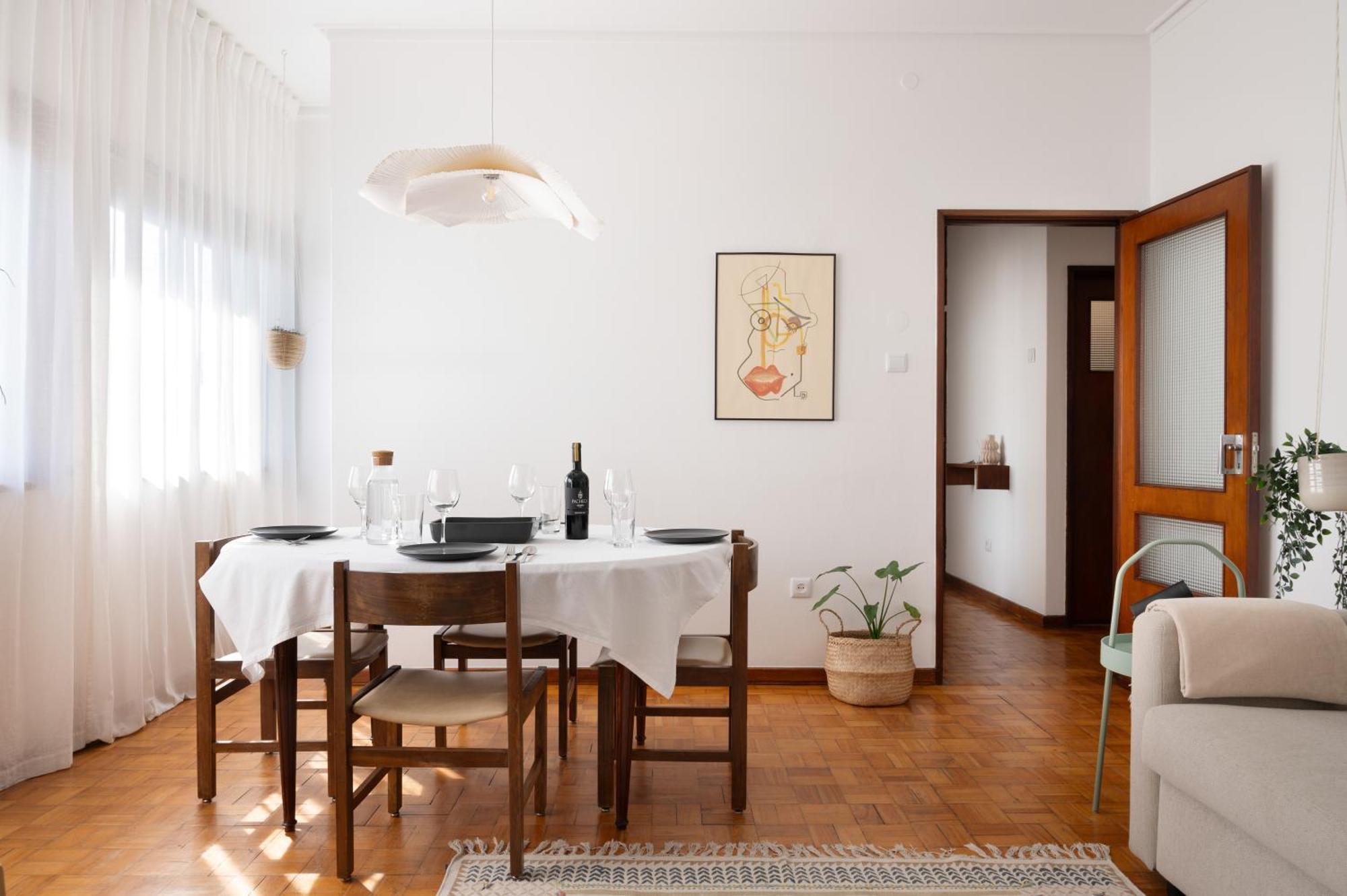 Praça Da República - 2 Bedroom 3rd Floor Flat Apartamento Porto