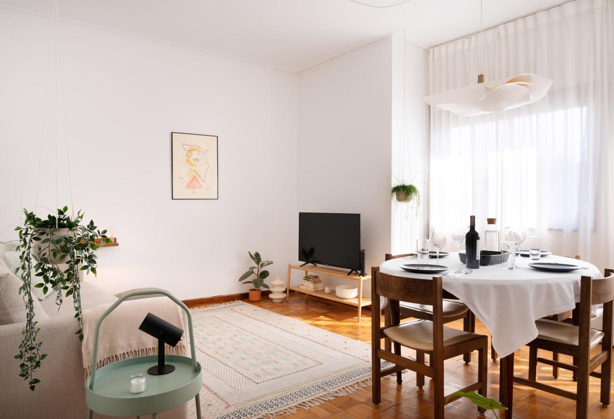 Praça Da República - 2 Bedroom 3rd Floor Flat
