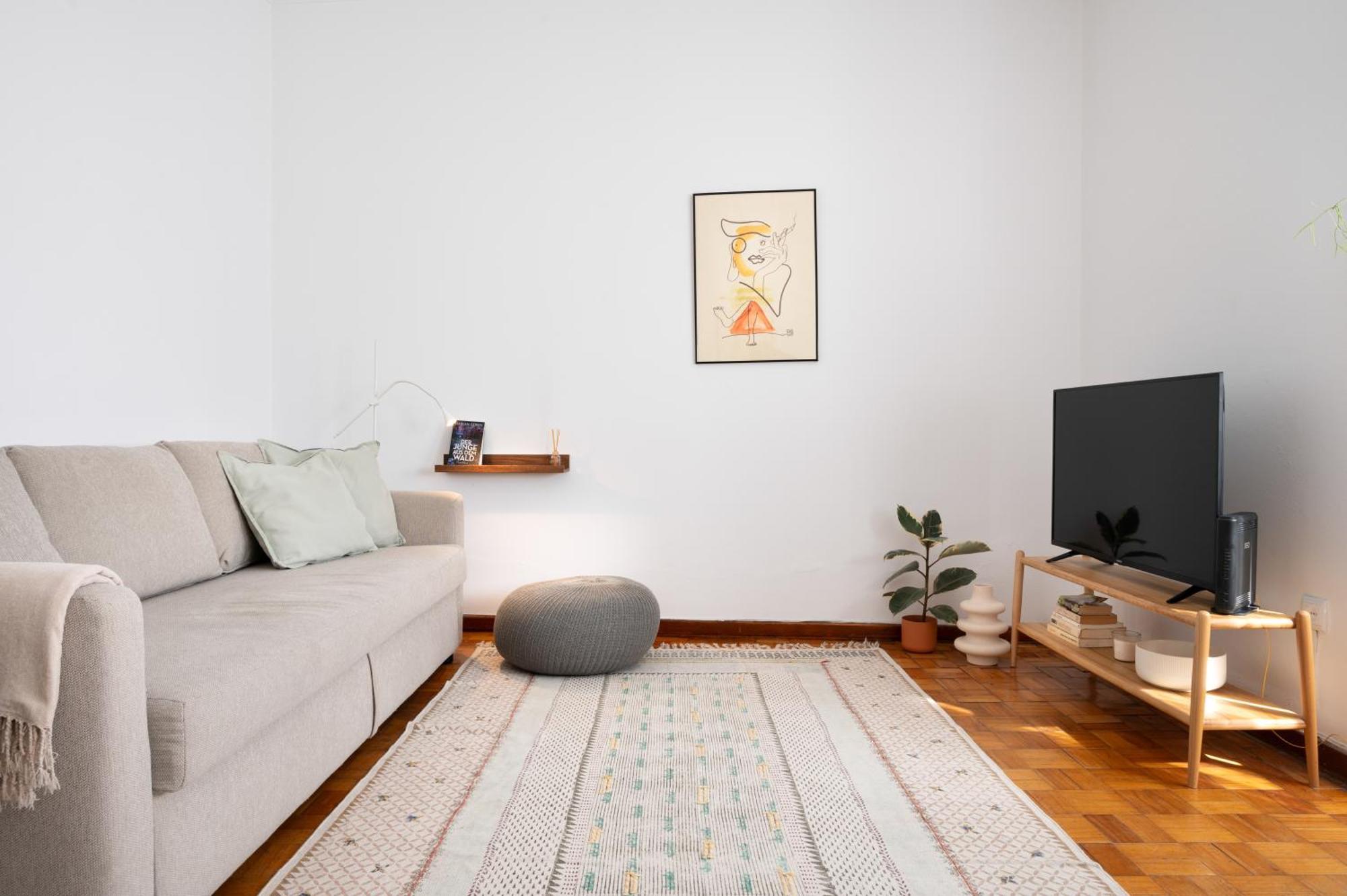 Praça Da República - 2 Bedroom 3rd Floor Flat * Porto
