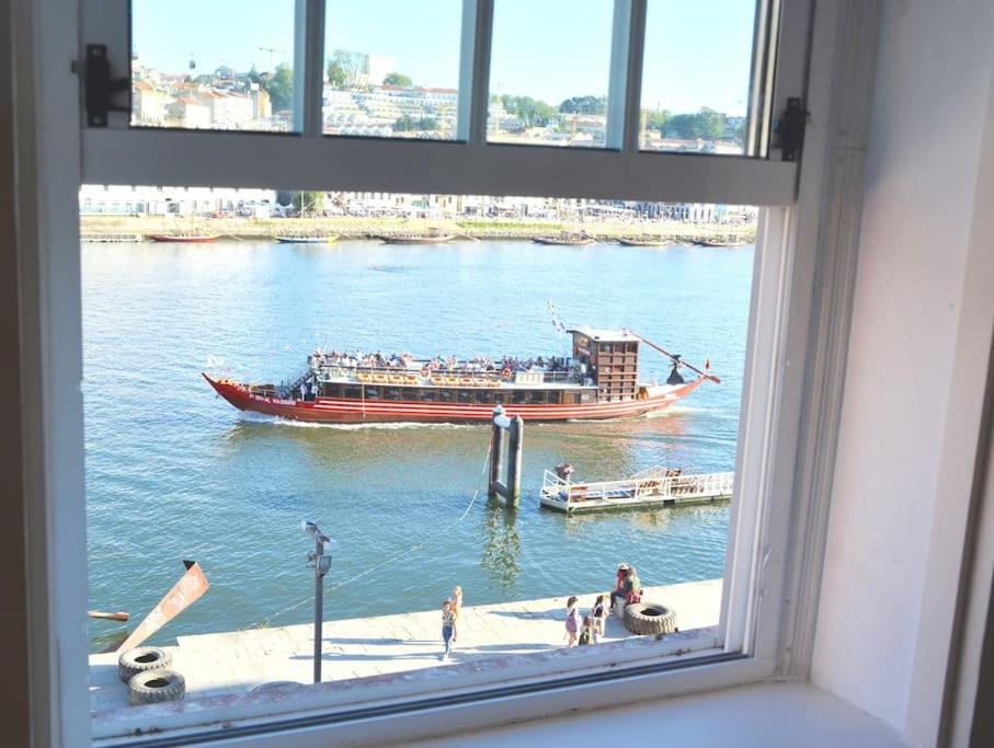 Feel Ribeira - Riverfront Charm *