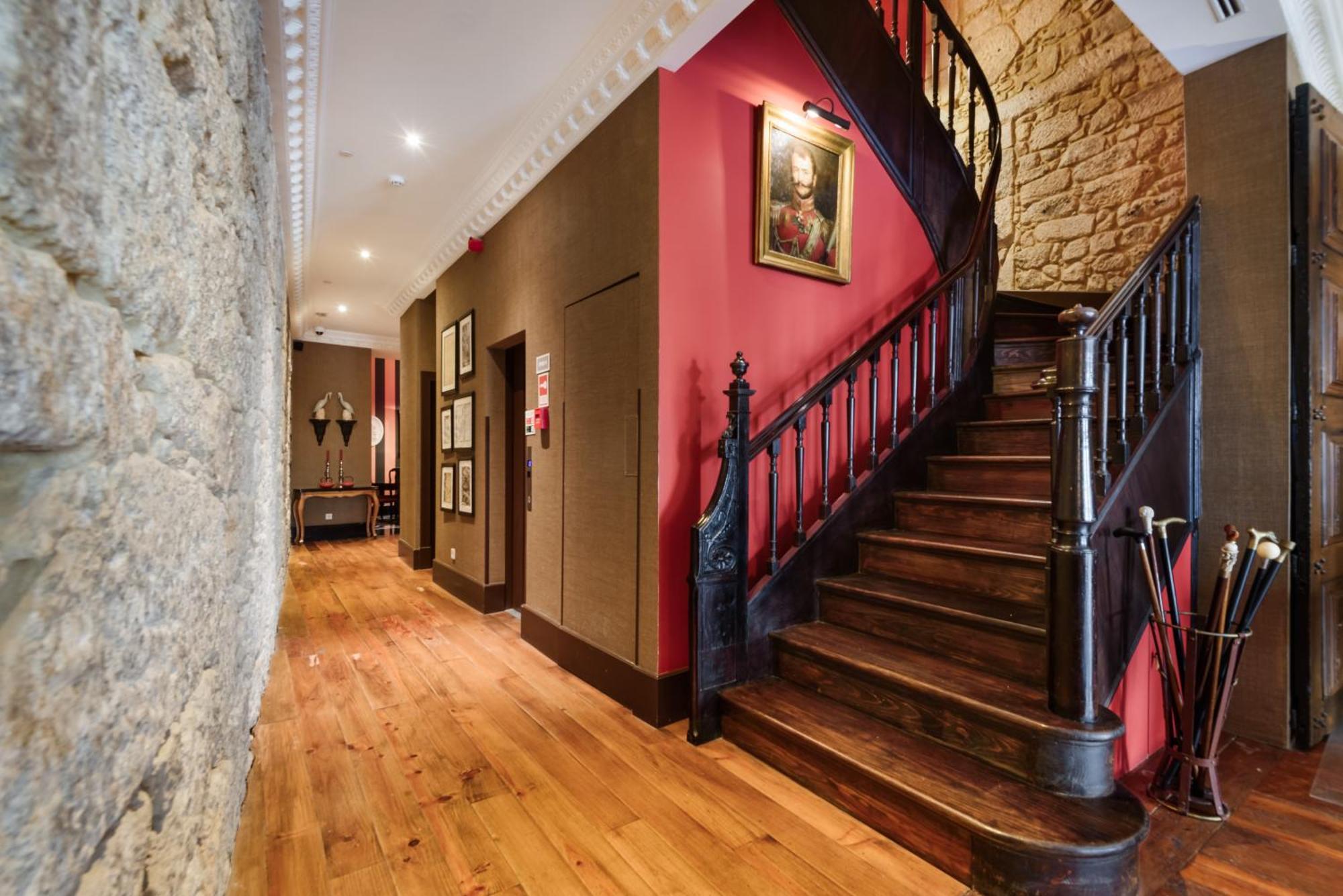 M Maison Particuliere Guest house