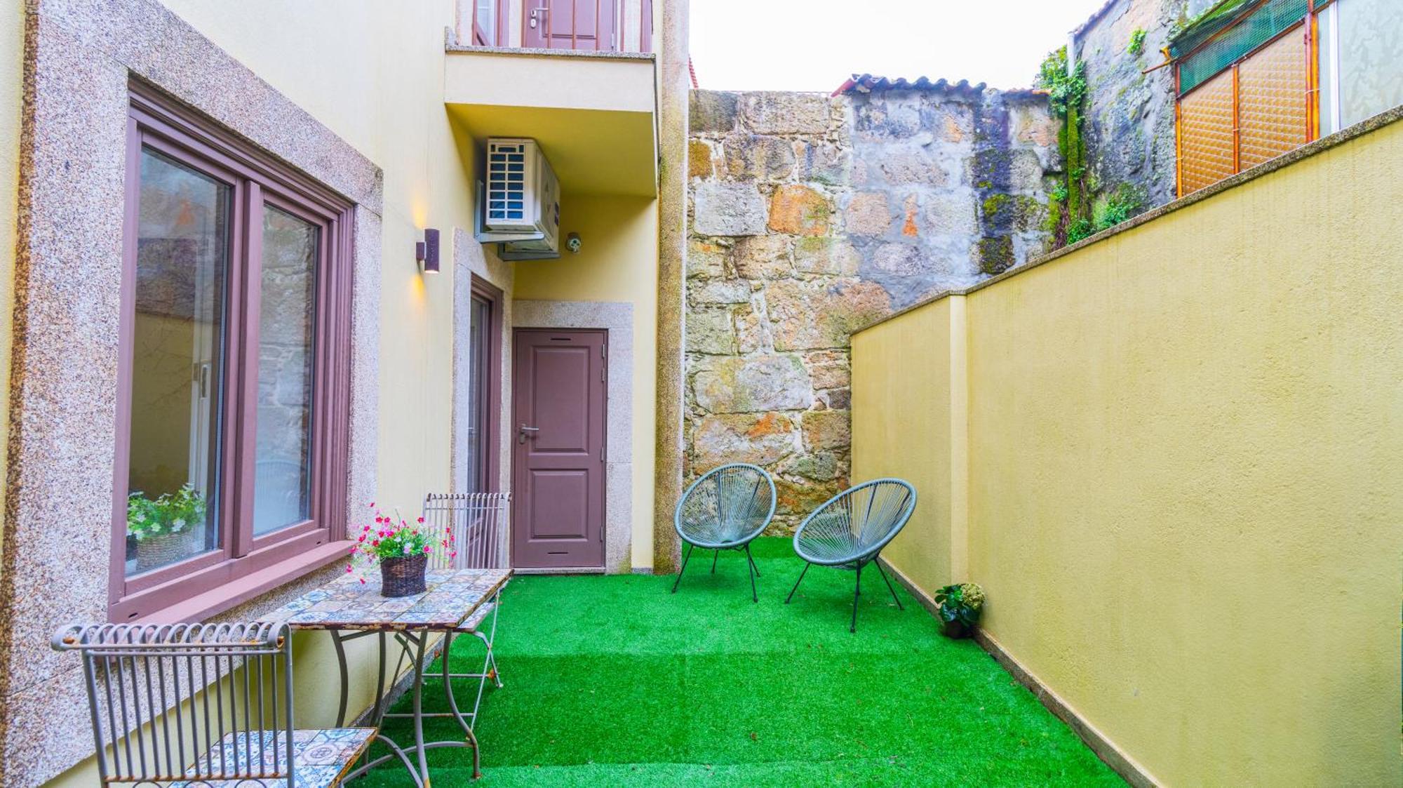 River Flat W/ Patio By Lovelystay Apartment *