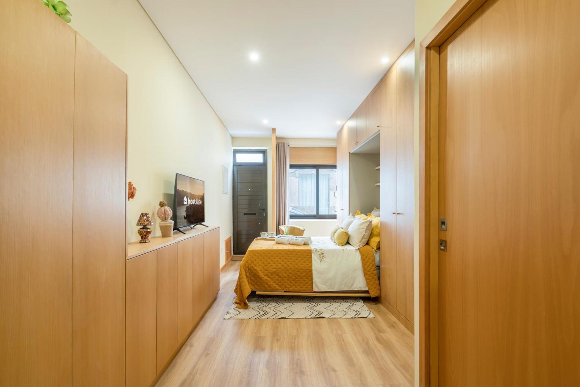 Apartment Host Wise - Urban Escape
