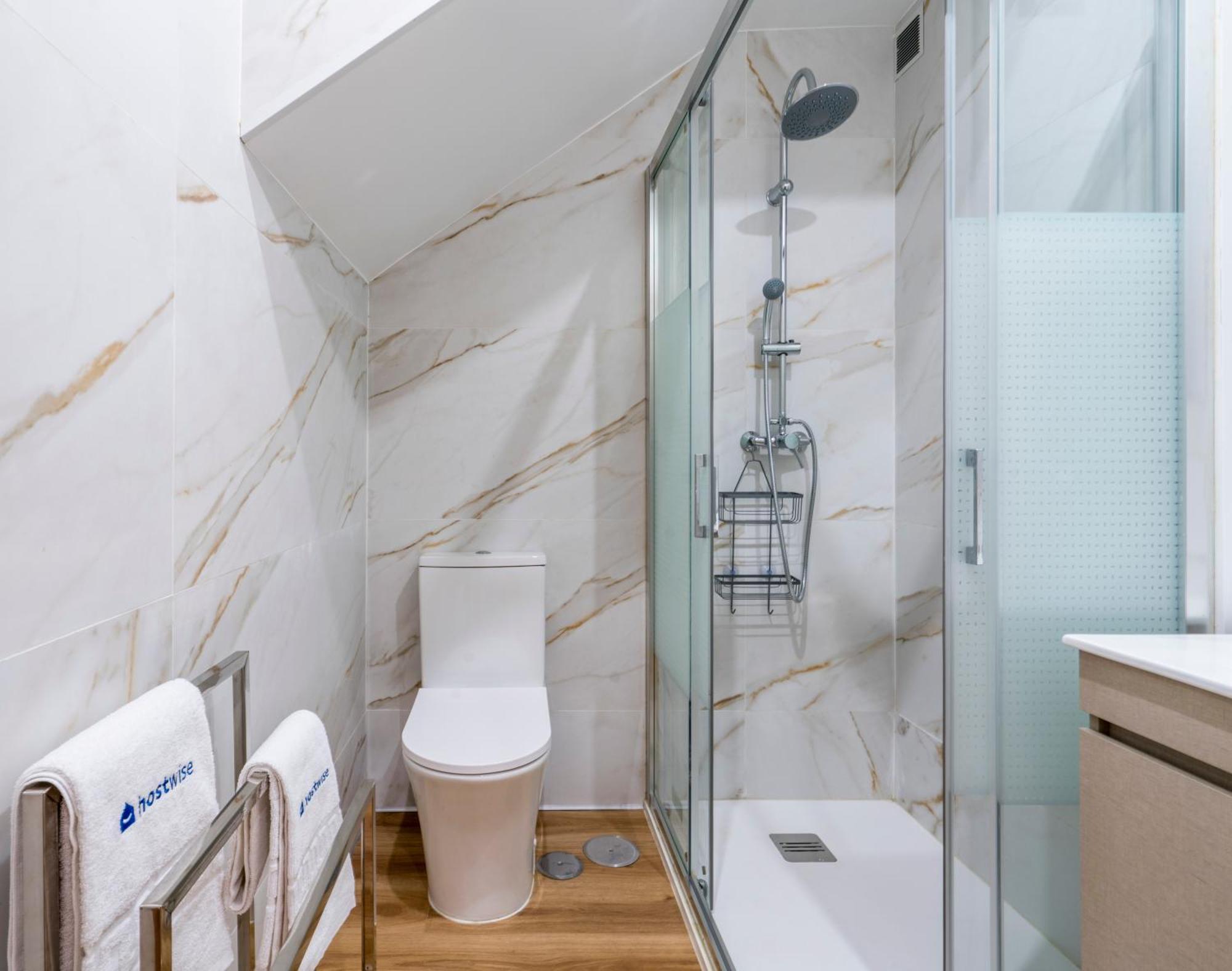 Appartement Host Wise - Urban Escape *