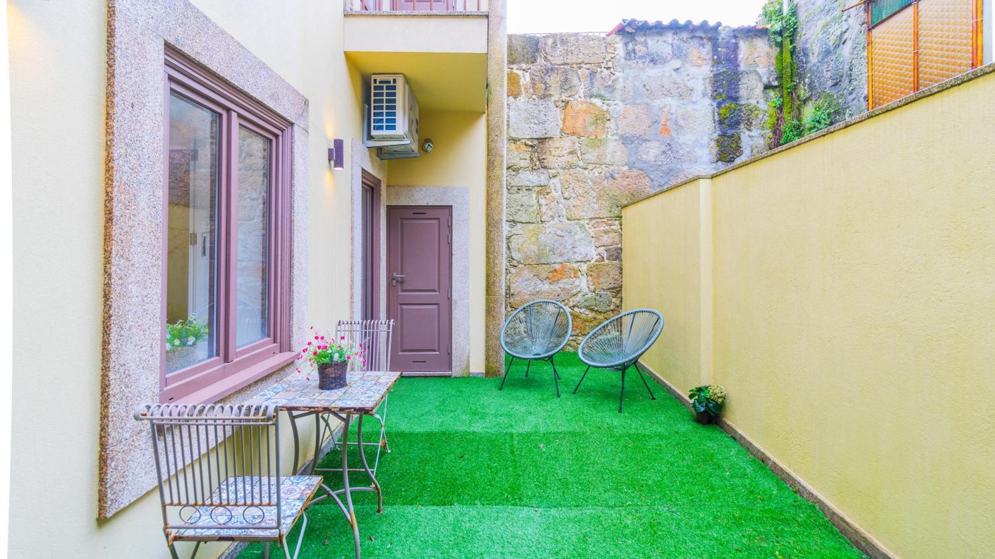 Apartment River Flat W/ Patio By Lovelystay *