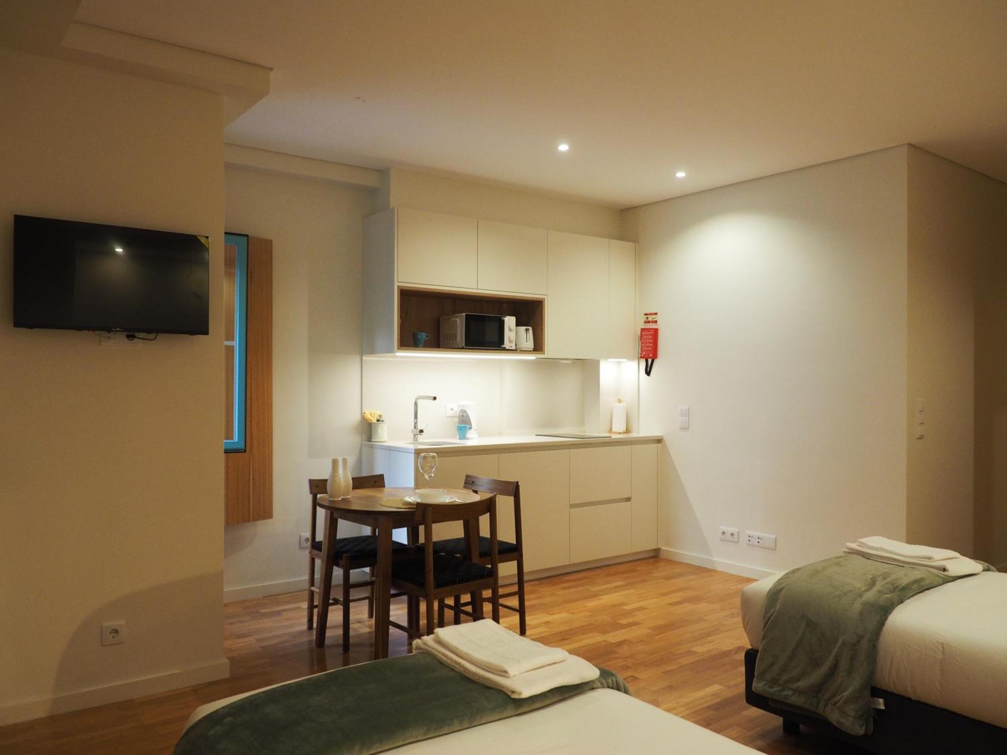 Almarela Apartment *