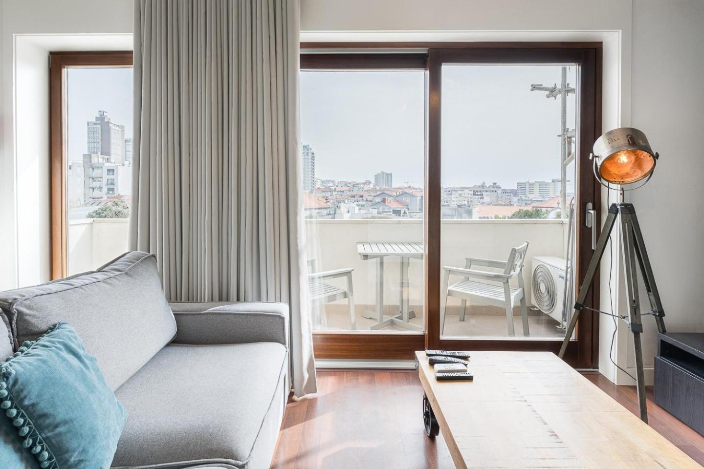 Apartamento Guestready - Almada 516 *