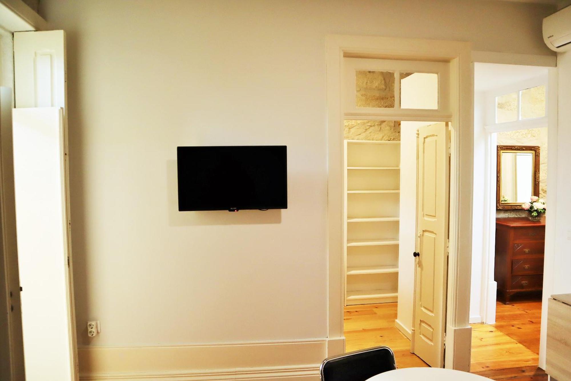 Zd Moreira Flats E By Portoproperties4you Porto