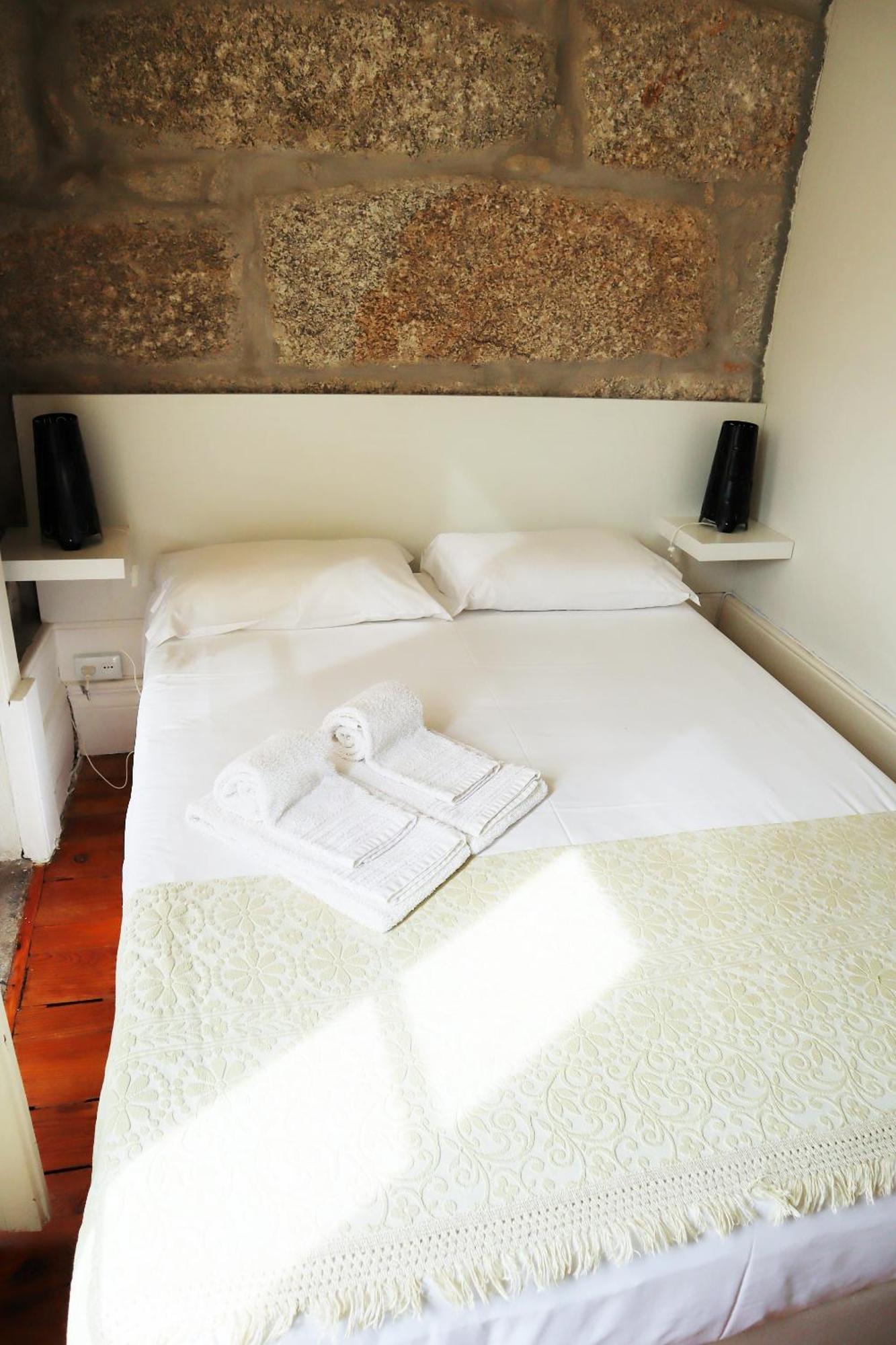 Zd Moreira Flats E By Portoproperties4you * Porto