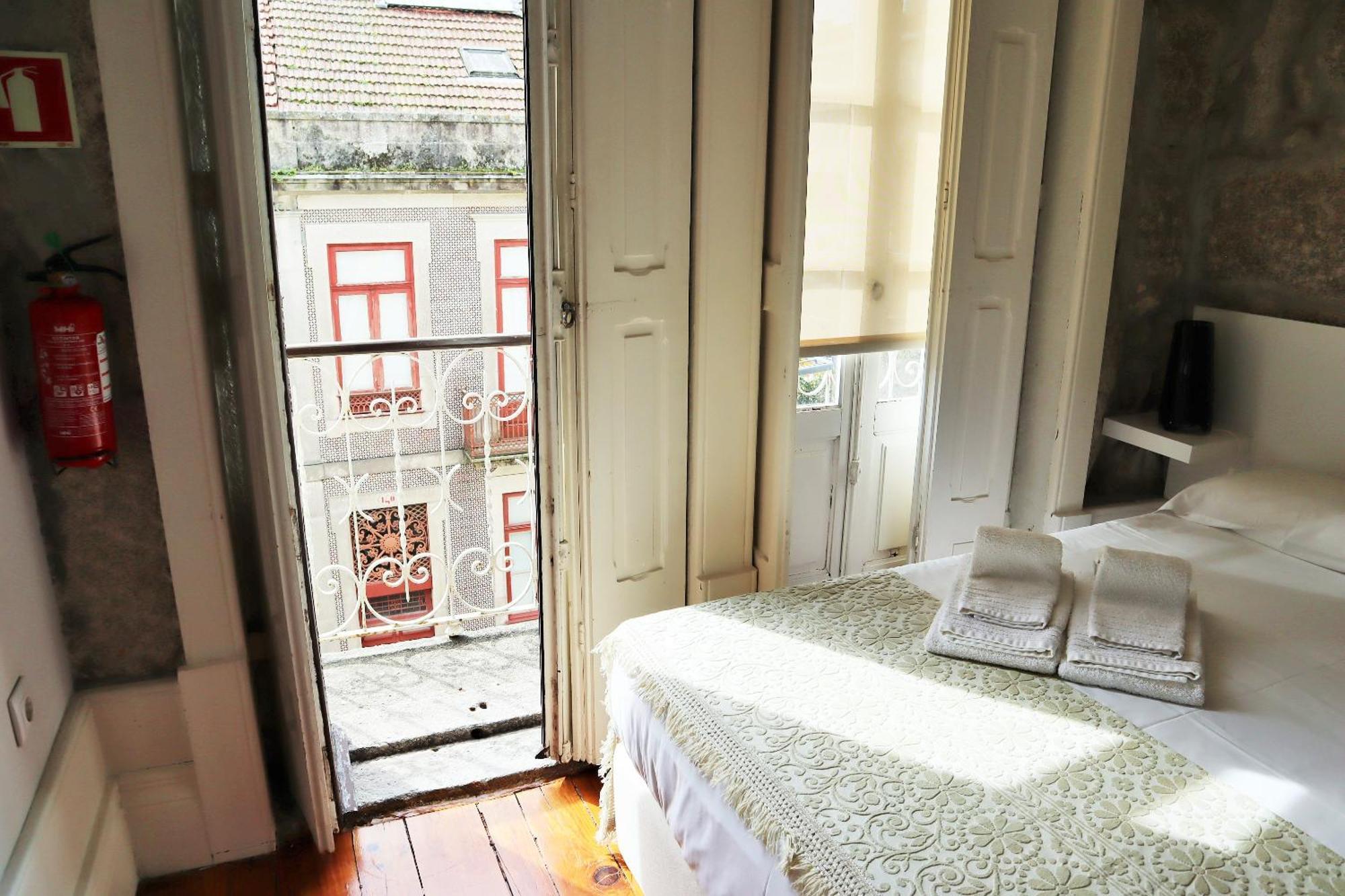 Zd Moreira Flats E By Portoproperties4you Porto