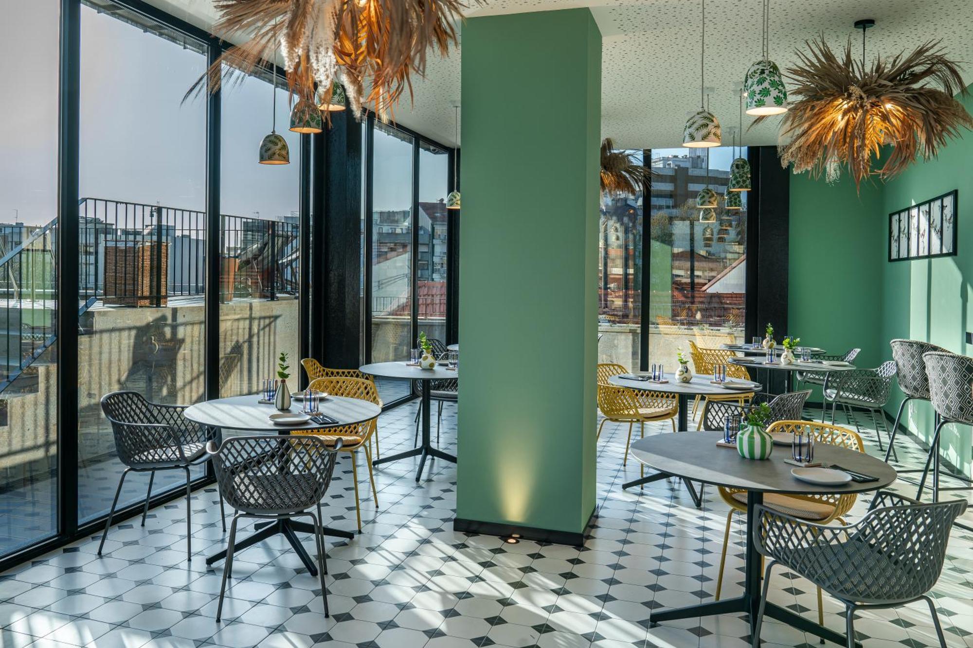 Hotel Vincci Bonjardim 4*