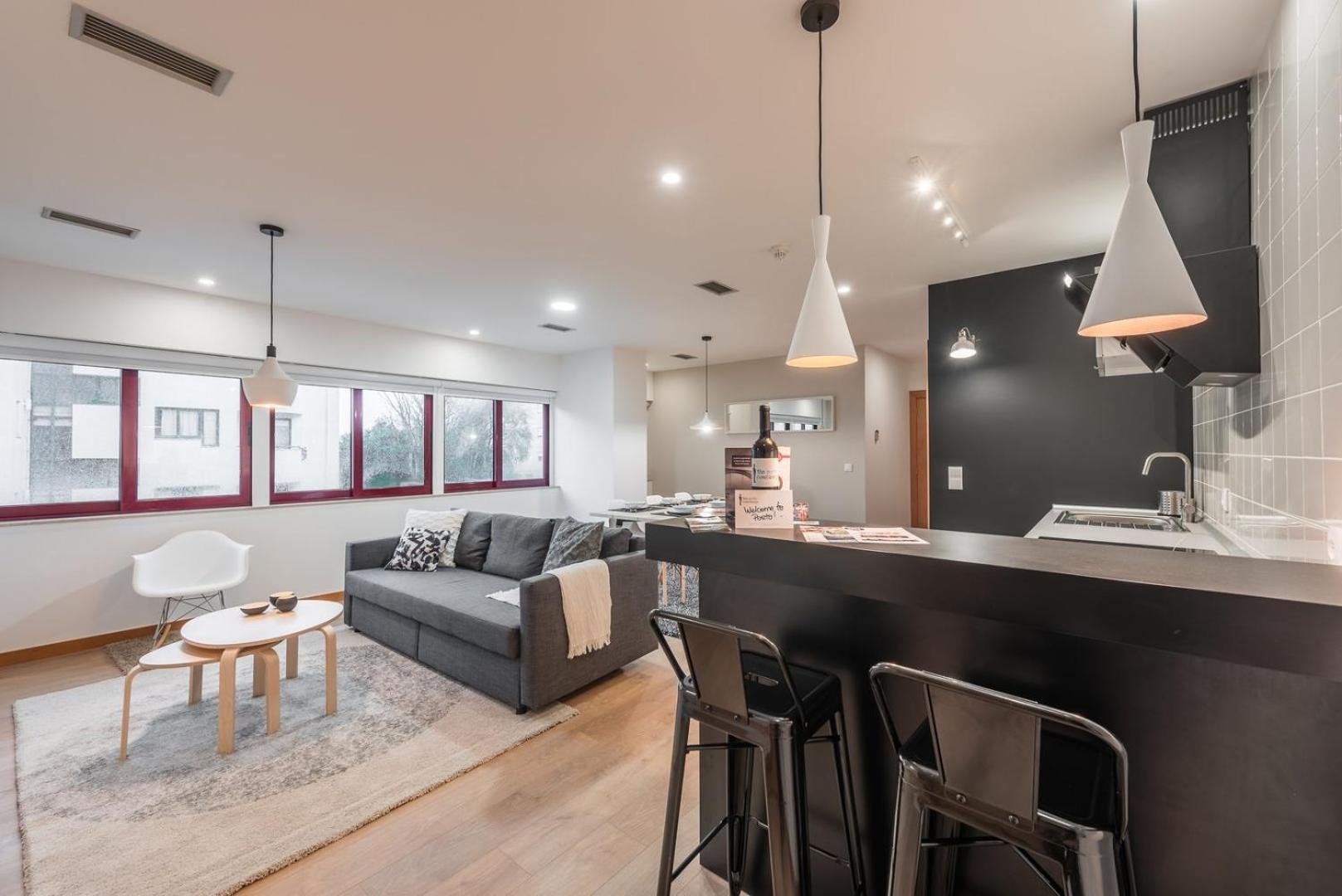 Apartment Guestready - Chic Cityscape