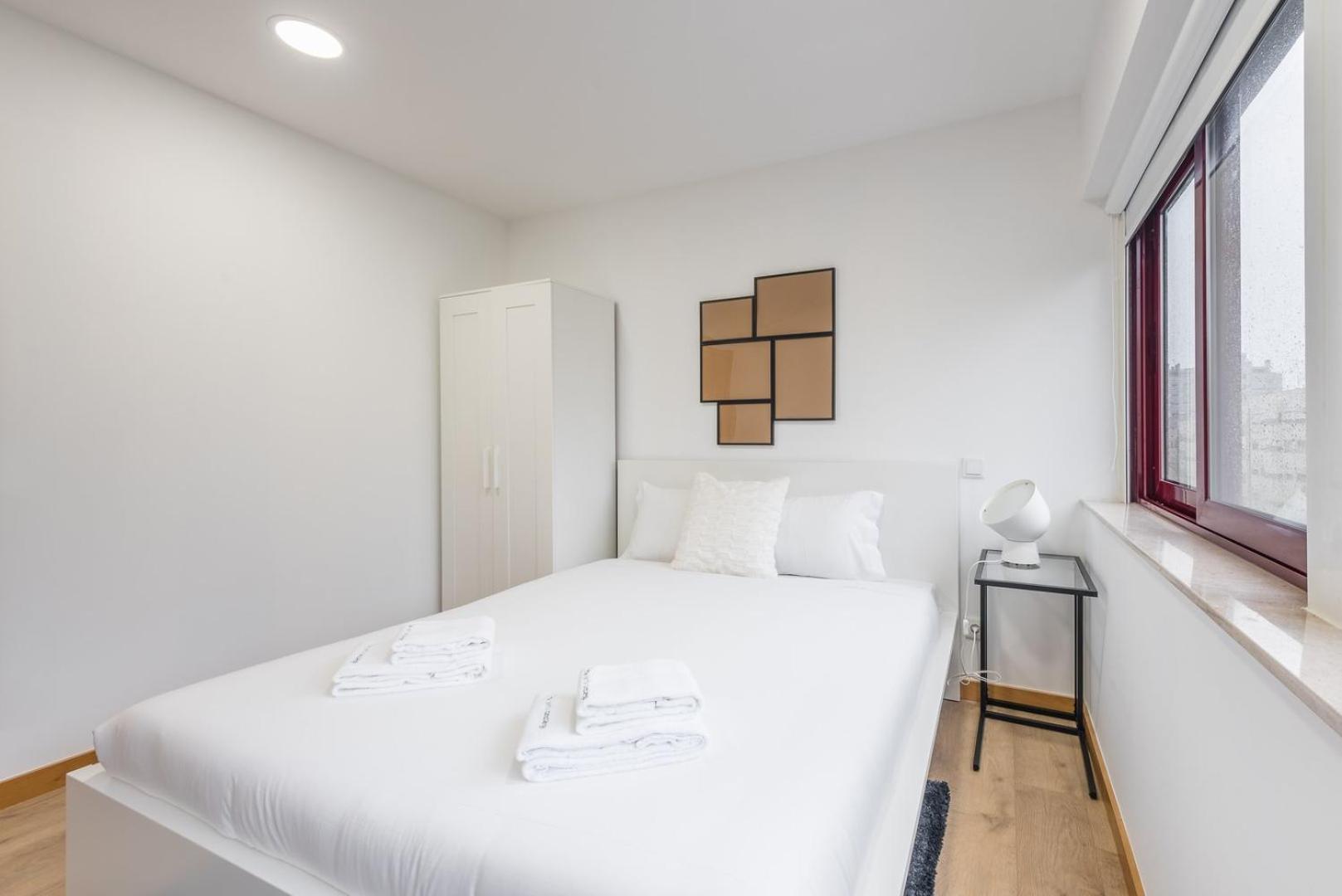 Guestready - Chic Cityscape *