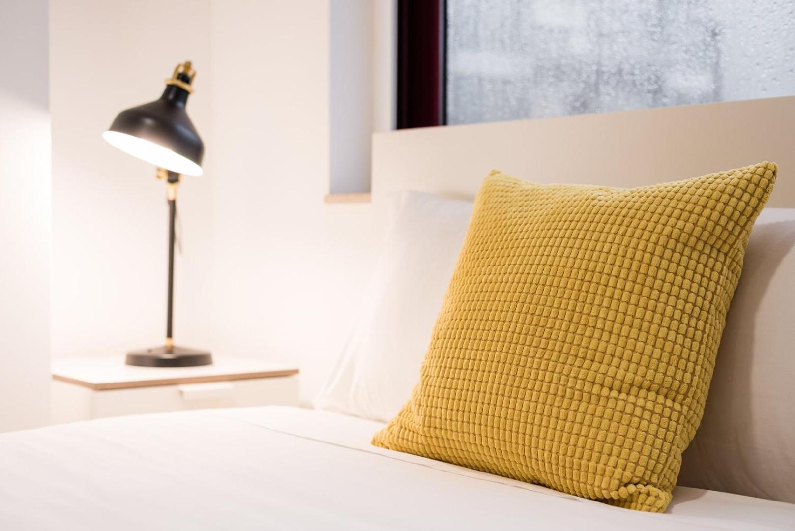 Guestready - Chic Cityscape *