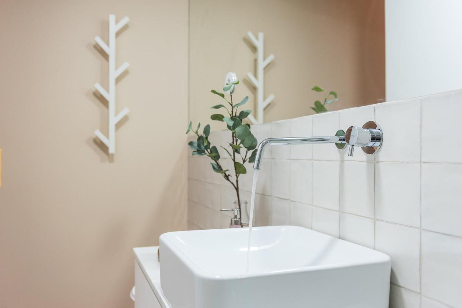 Guestready - Lofted Getaway In Downtown * Porto