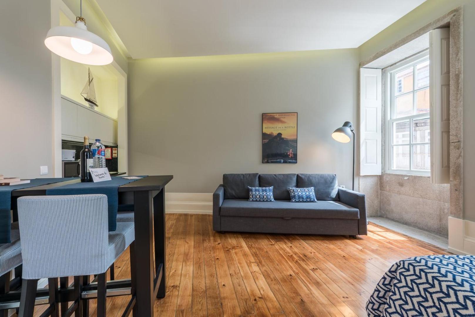 Guestready - Chic Retreat In The Heart Of Apartment Porto