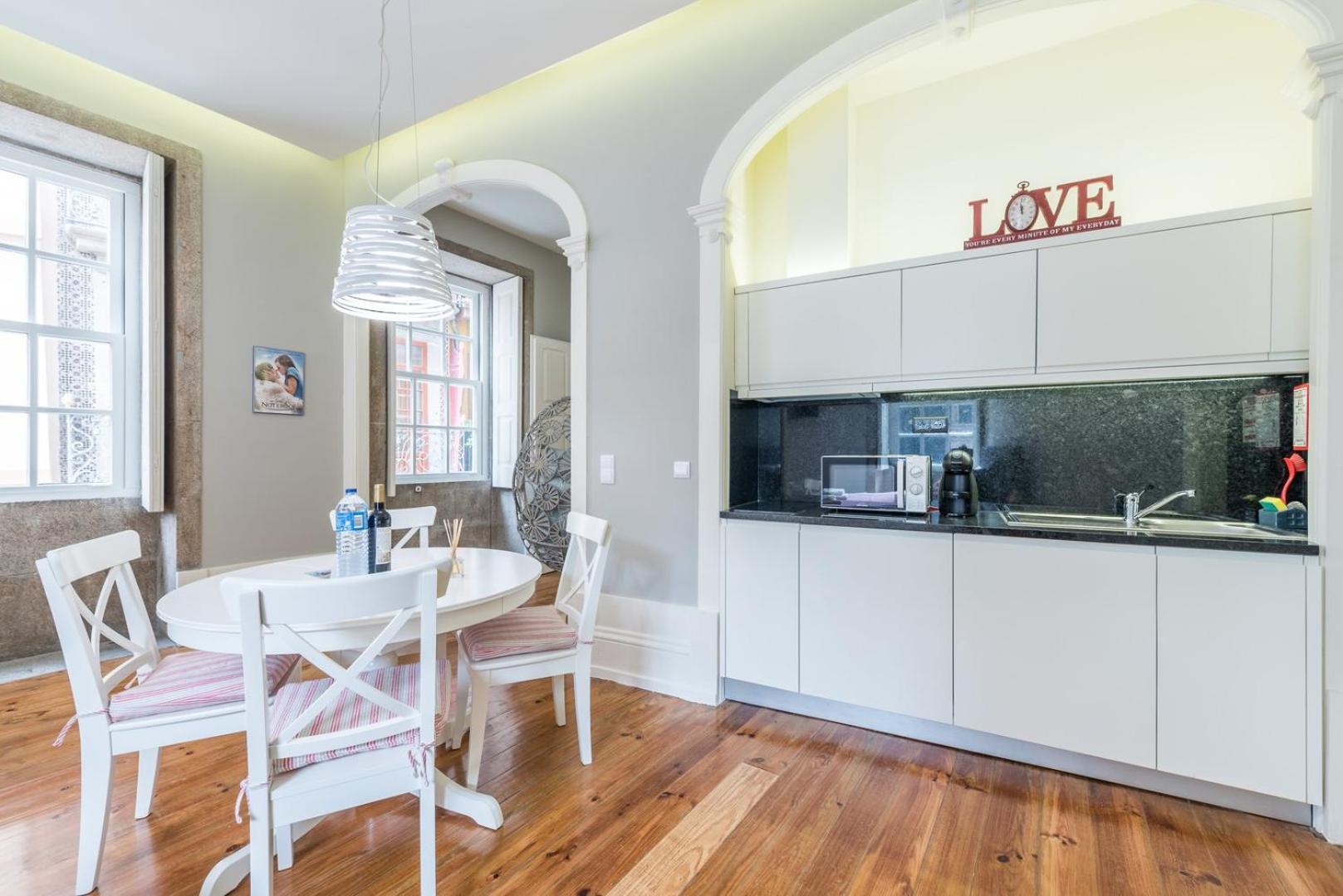 Apartment Guestready - Chic Retreat In The Heart Of *