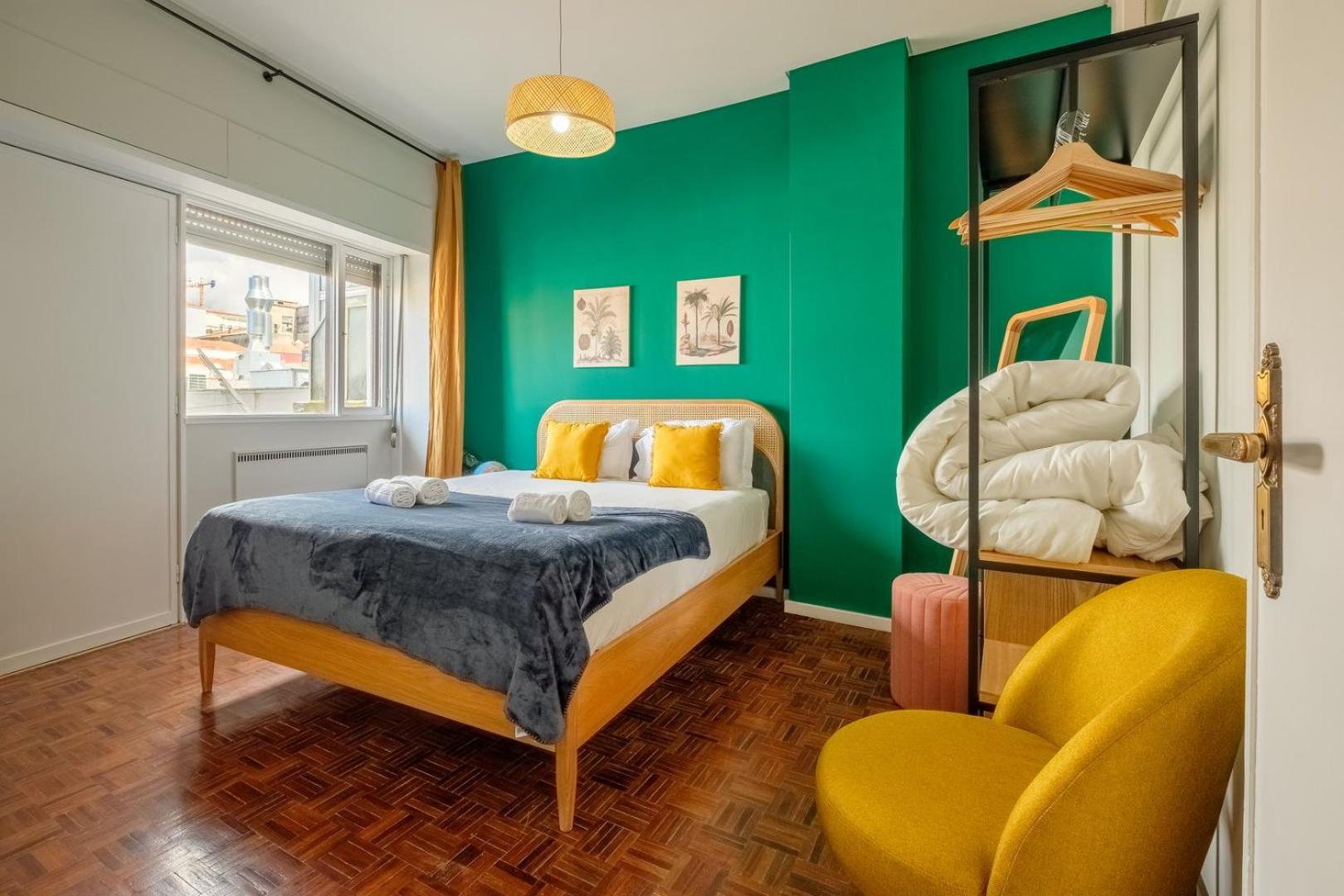 Guestready - Back To Little World