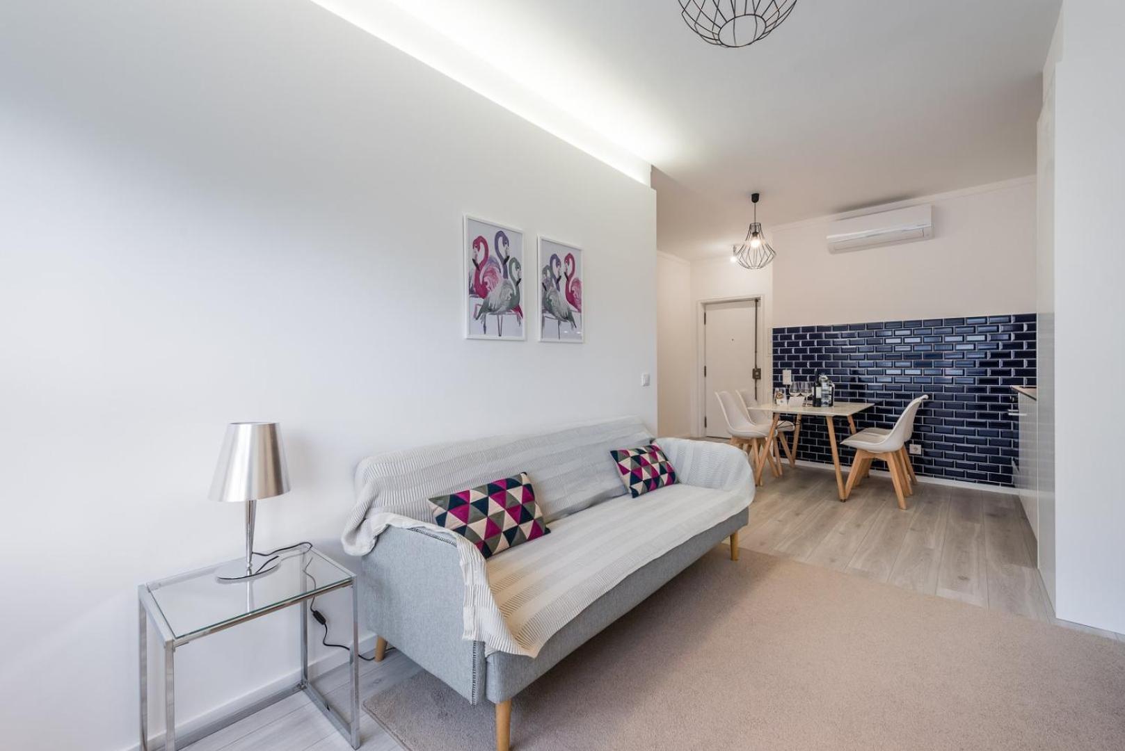 Guestready - Flamingo In The Square