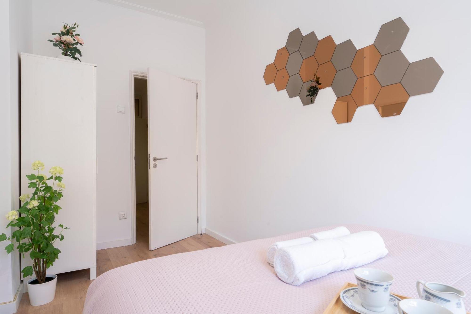 Apartment Host Wise - Comfy Minimalist Flat Porto