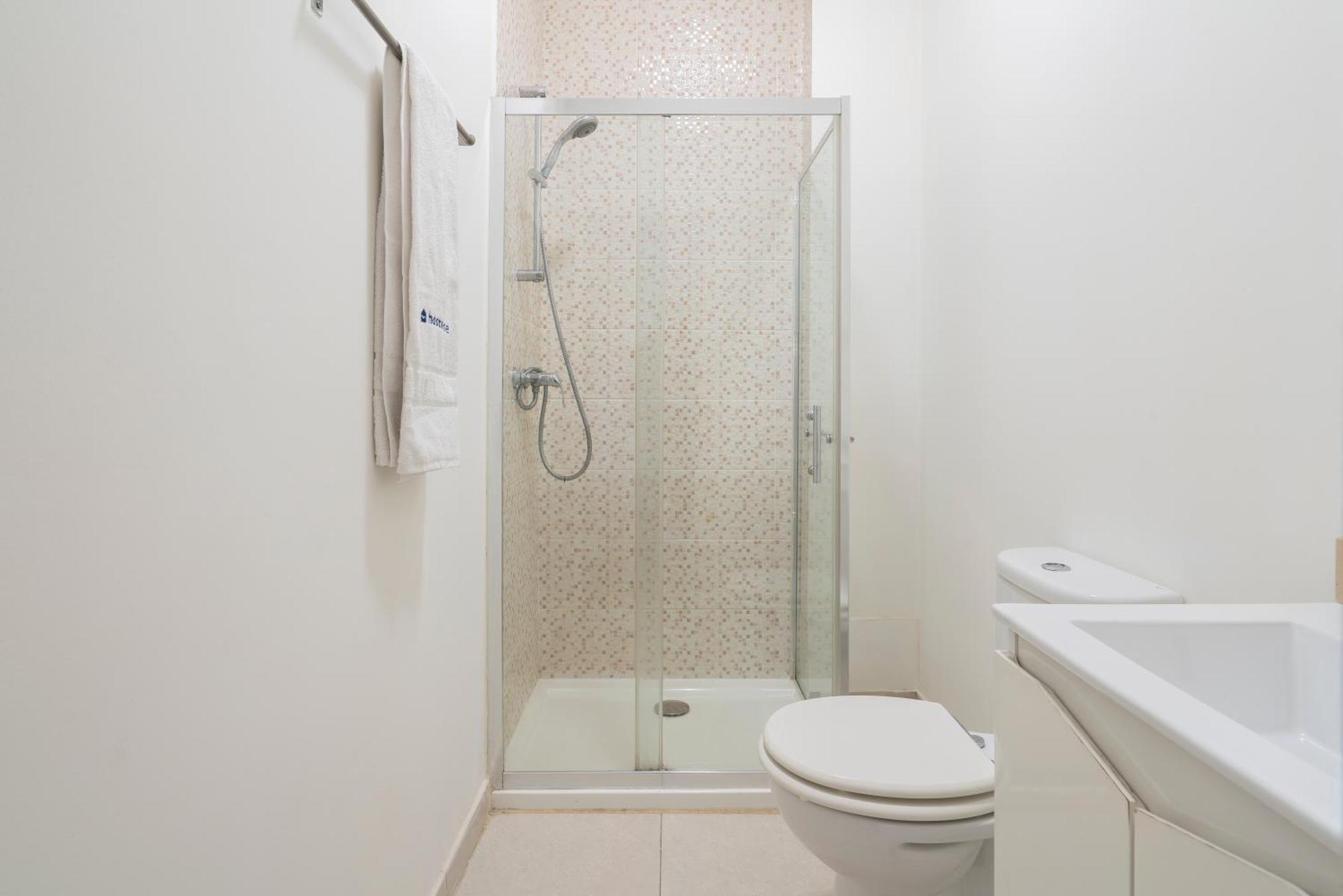 Host Wise - Comfy Minimalist Flat Apartment Porto