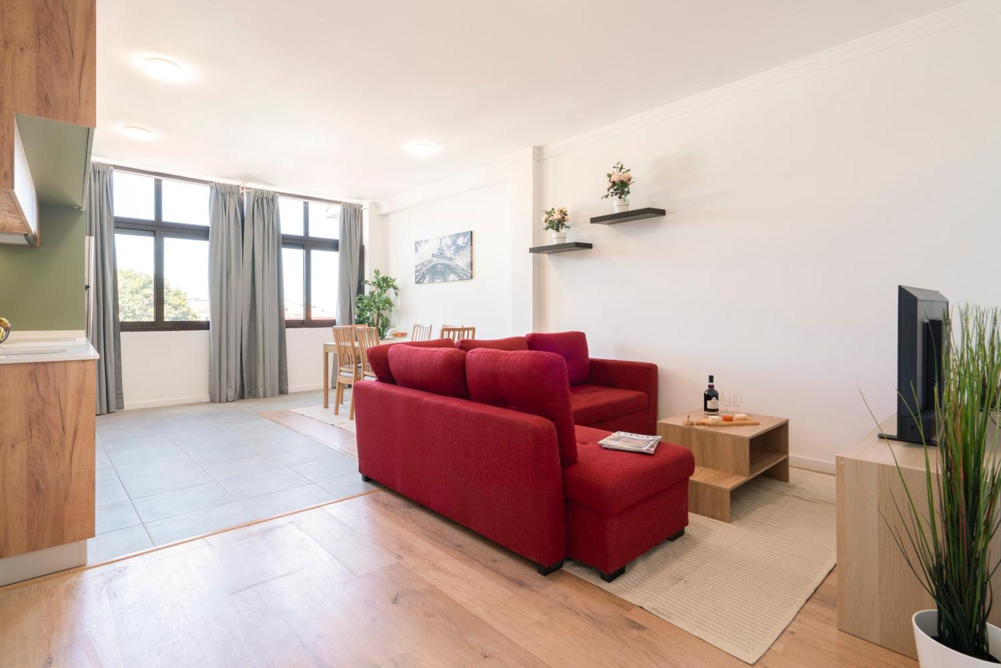 Host Wise - Comfy Minimalist Flat *