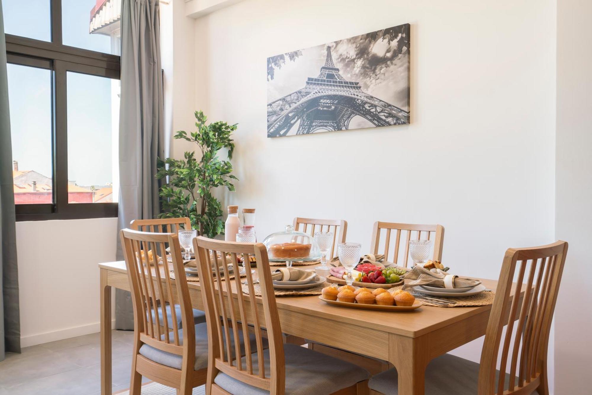 Host Wise - Comfy Minimalist Flat Apartment