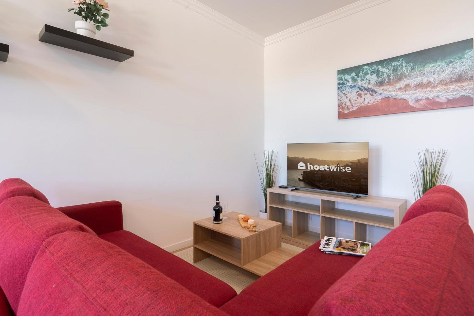 Host Wise - Comfy Minimalist Flat * Porto