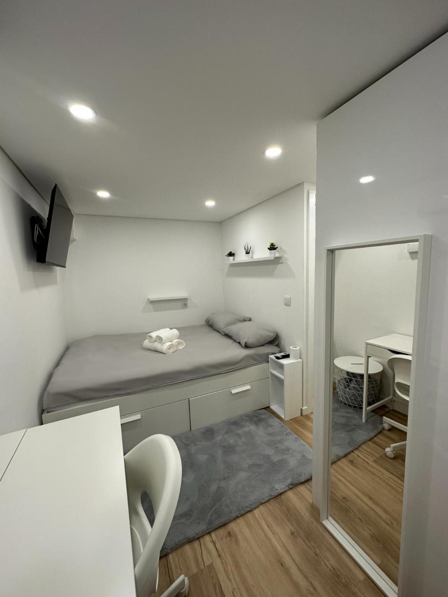Apartamento Estudio Novo - Fantastico T0 Porto