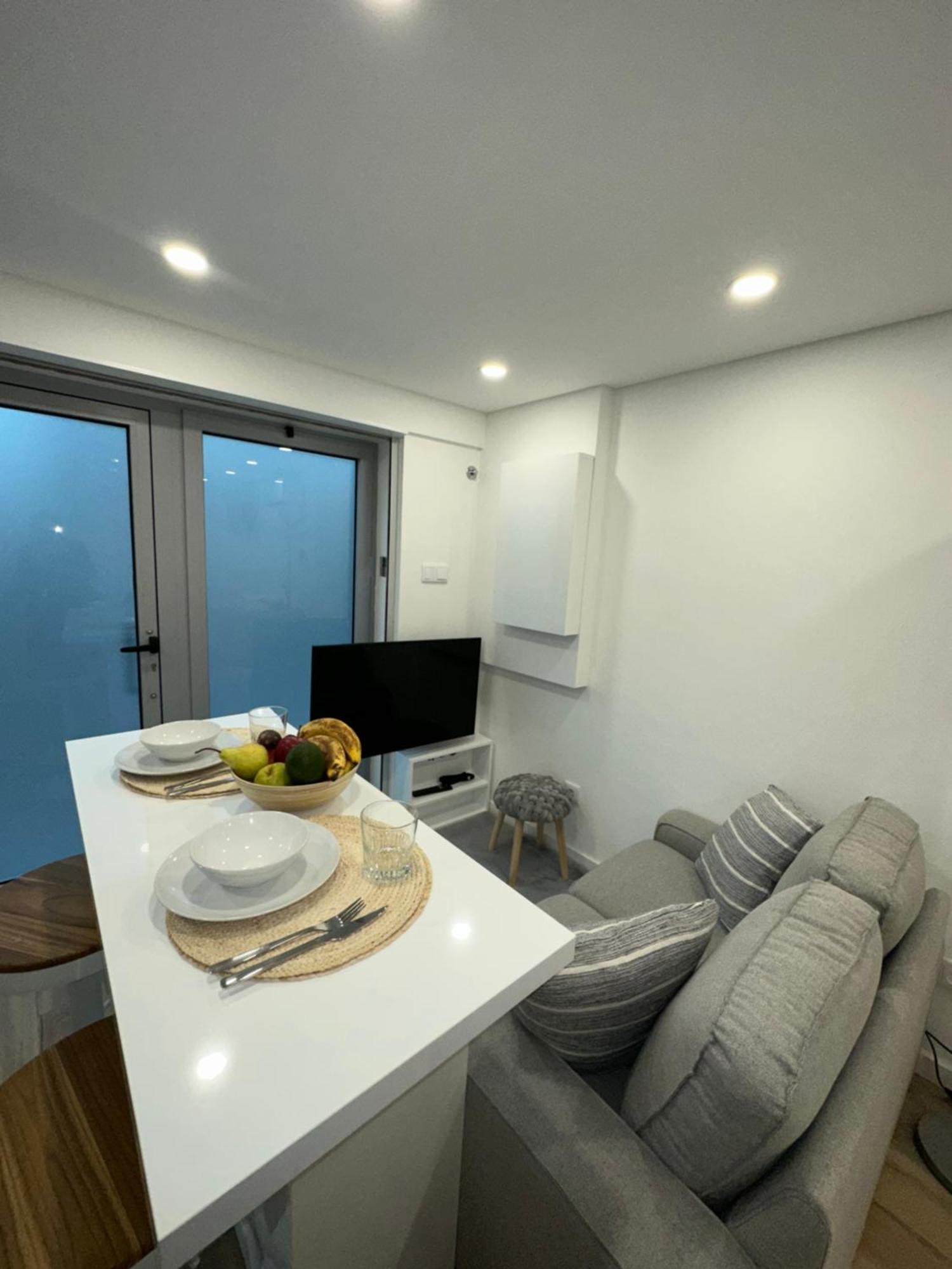 Estudio Novo - Fantastico T0 * Porto