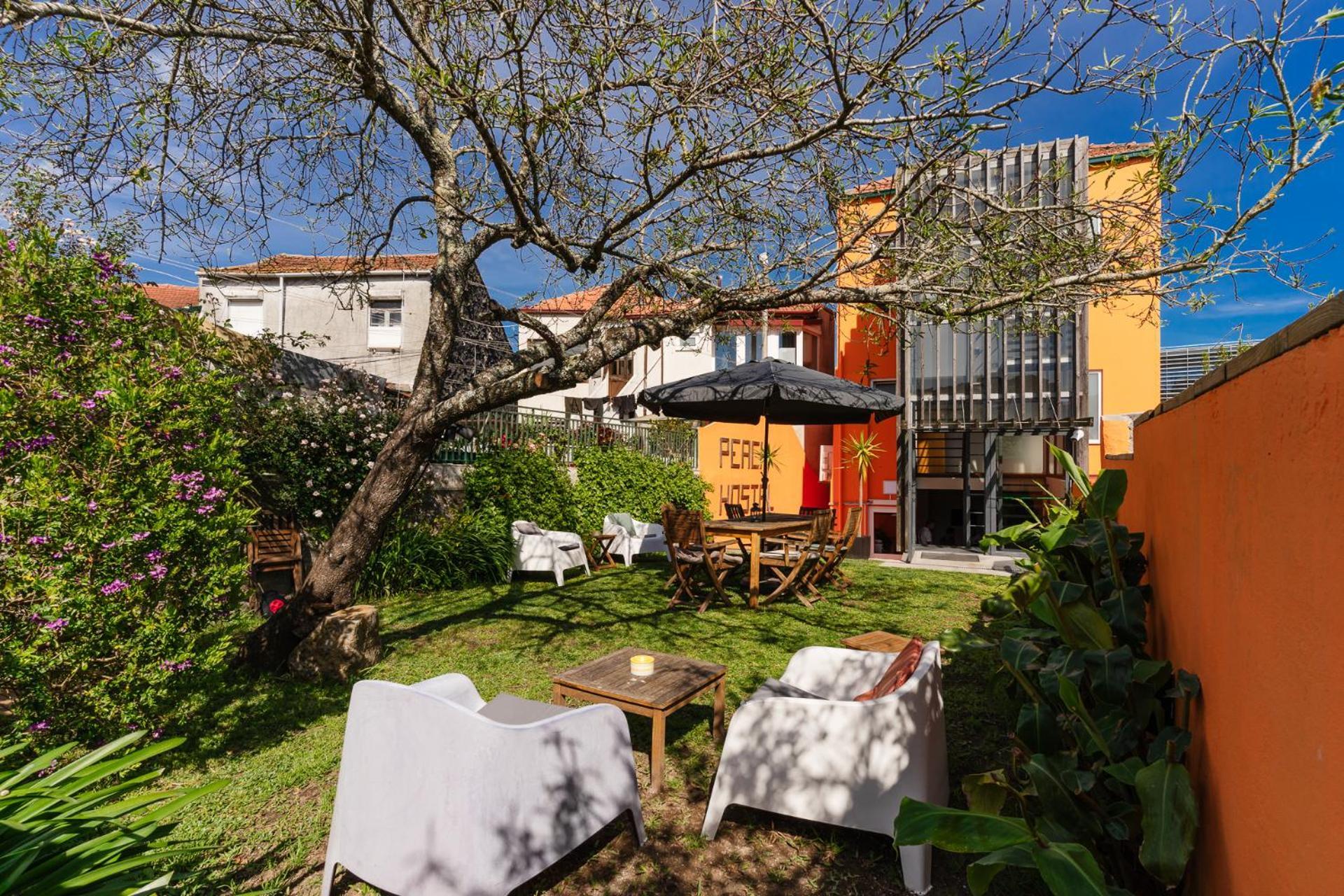 Peach Hostel&suites Hostel