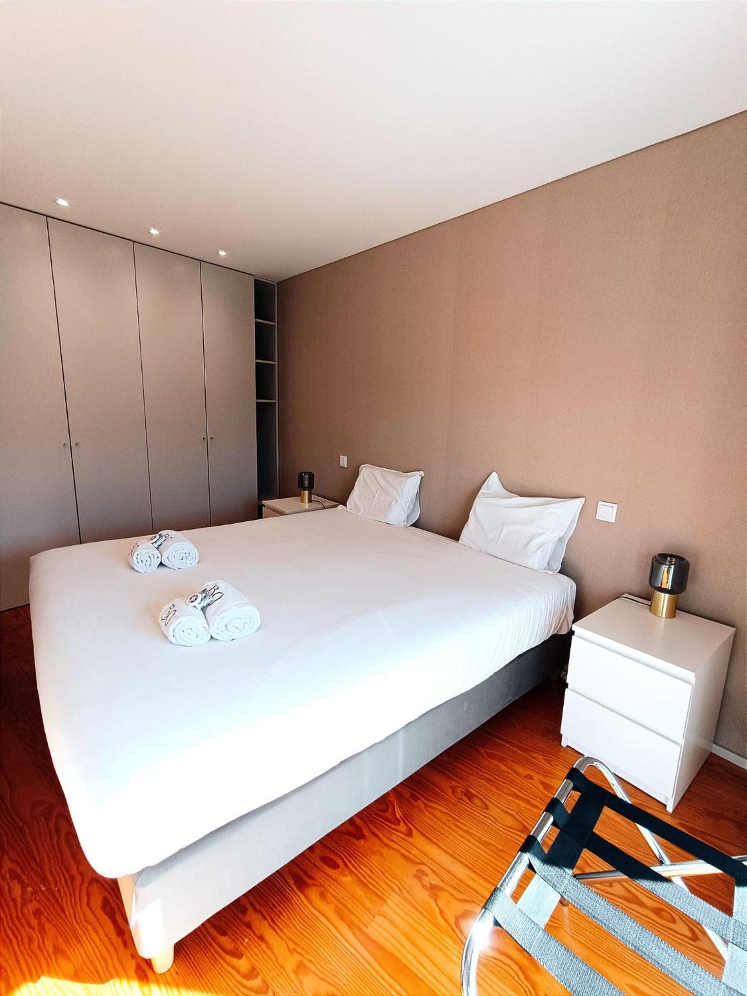 Apartment Bo - Anibal Cunha