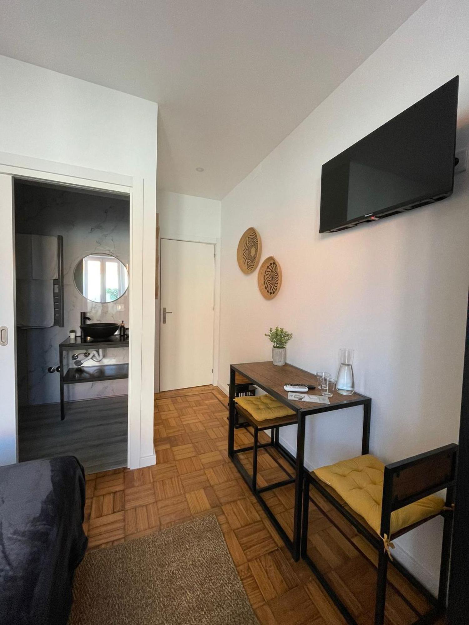 100 Contos Bed & Breakfast
