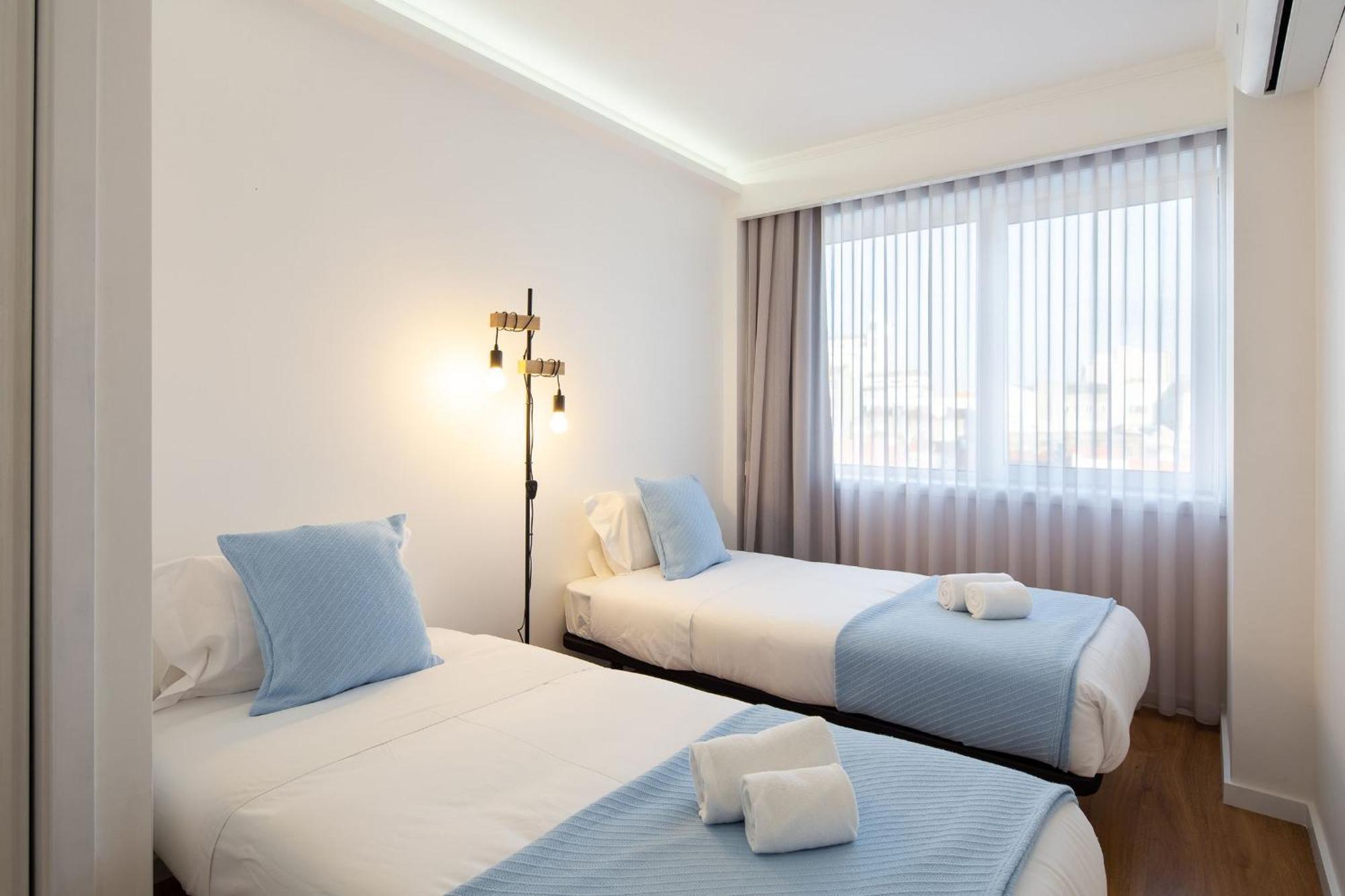 Apartment Lovelystay - Penthouse Balcony Porto