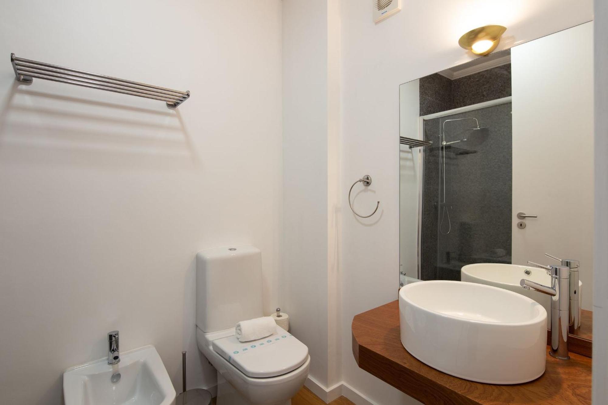Apartment Lovelystay - Penthouse Balcony Porto