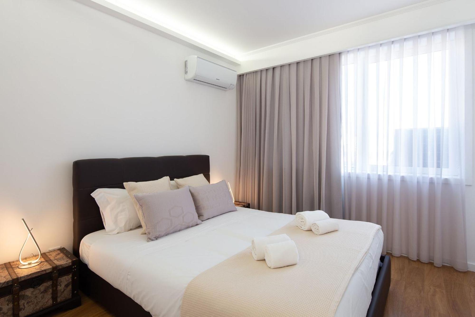 Apartment Lovelystay - Penthouse Balcony Porto
