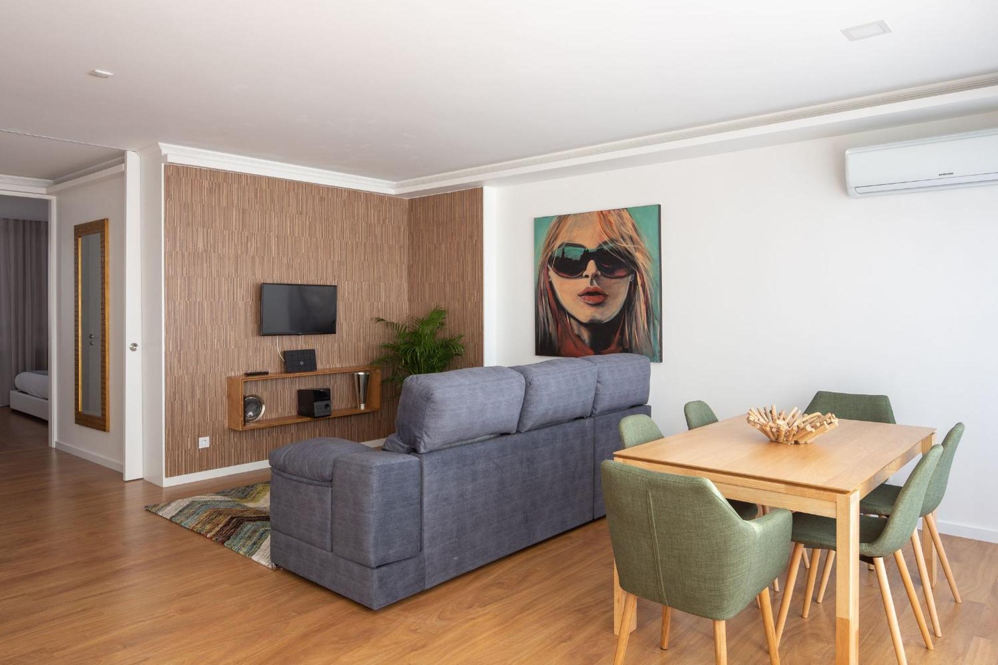Lovelystay - Penthouse Balcony