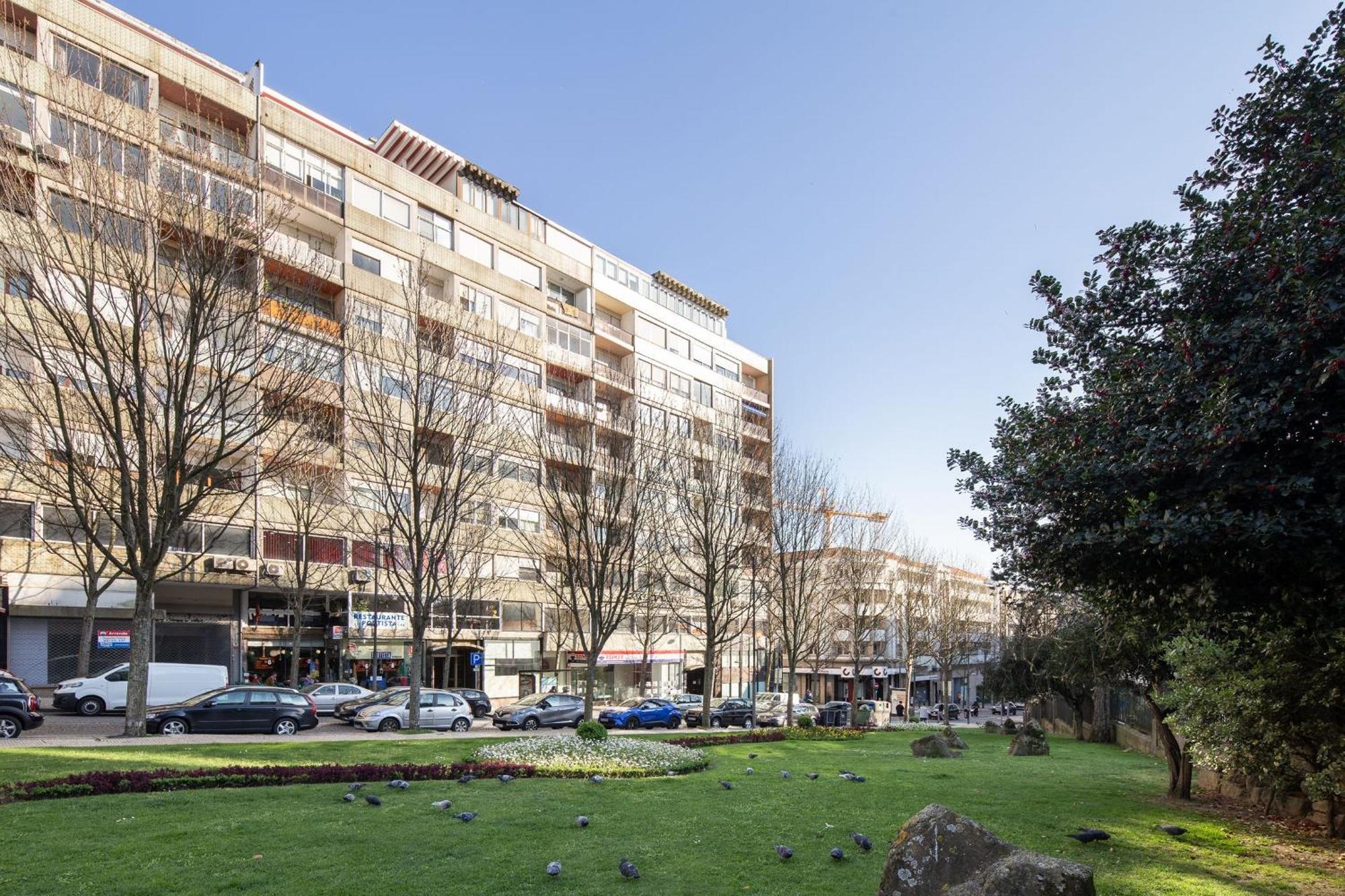 Lovelystay - Penthouse Balcony Porto