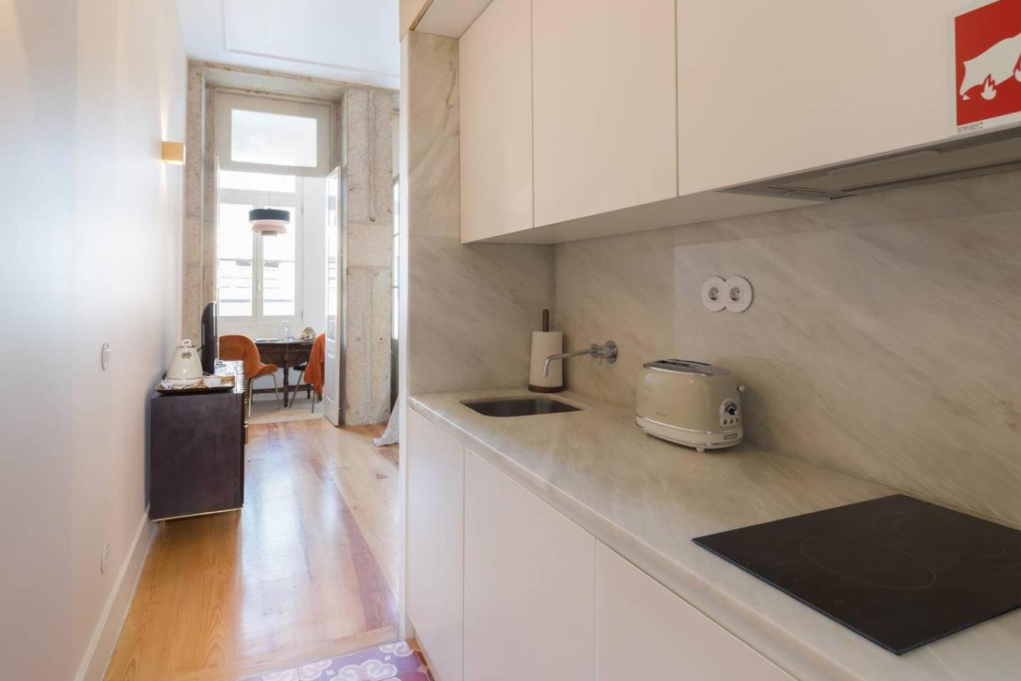 Apartment Get A Golden And Flower Flat Porto