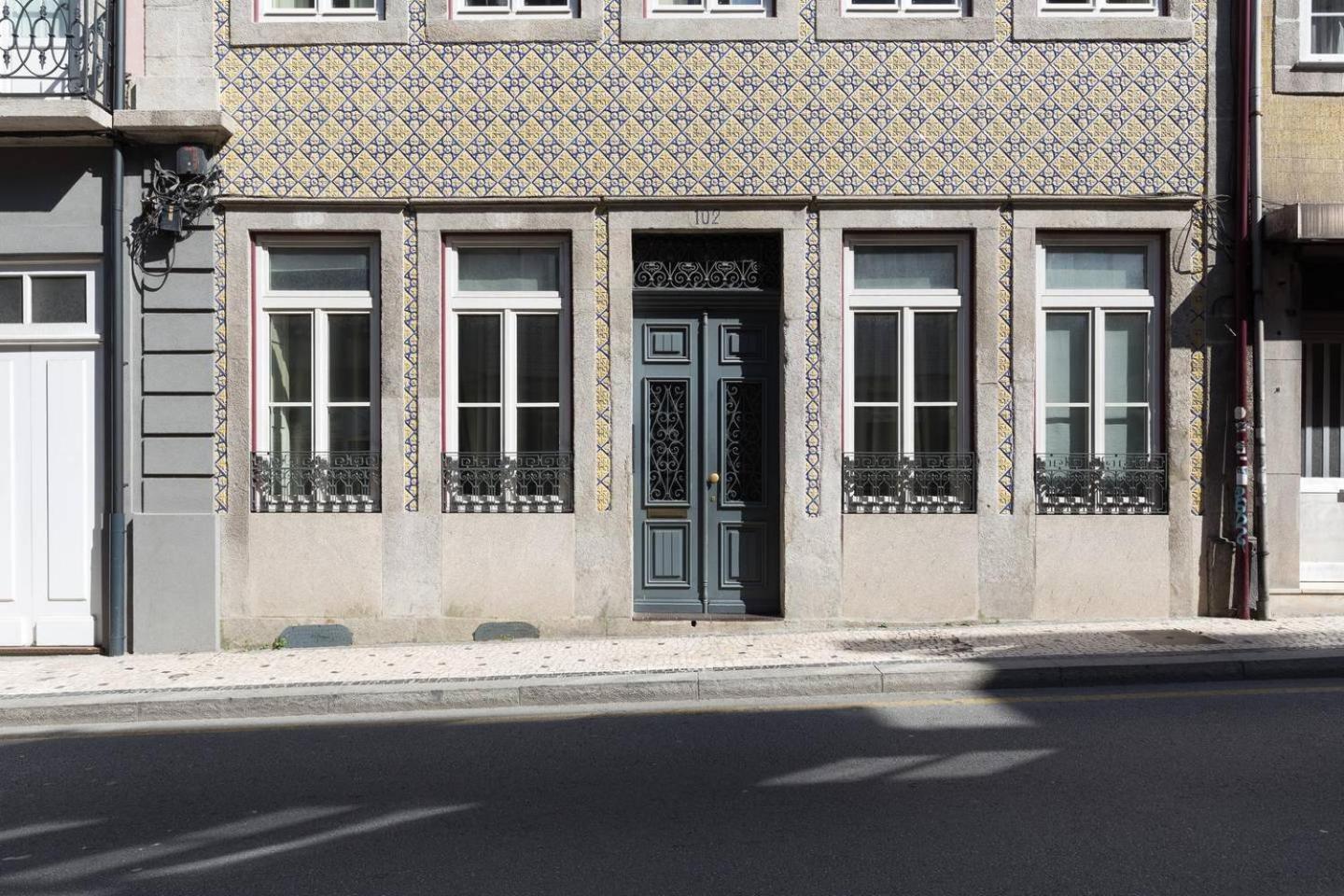 Apartamento Get A Golden And Flower Flat