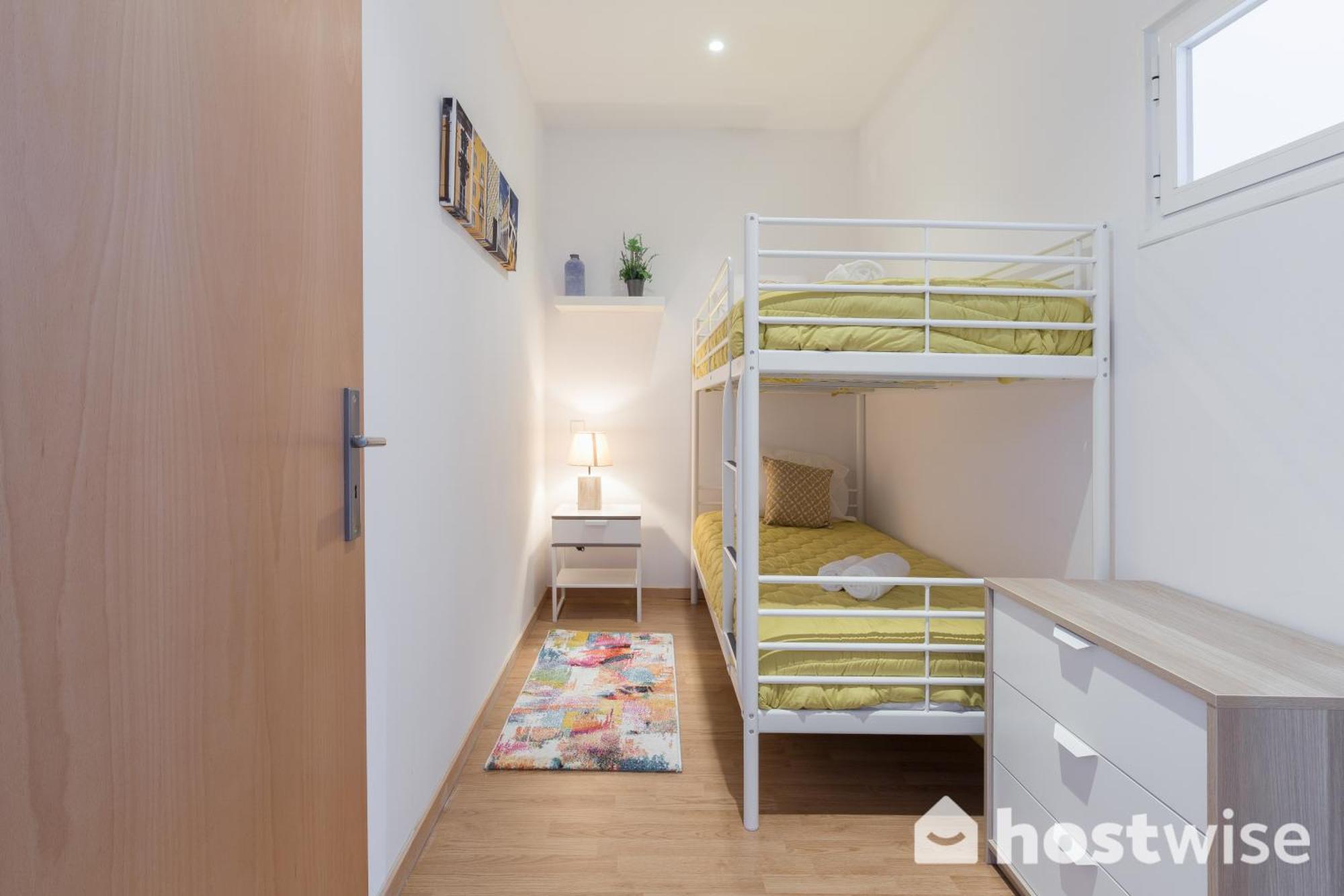 Host Wise - Colorful Fresh Flats - Batalha